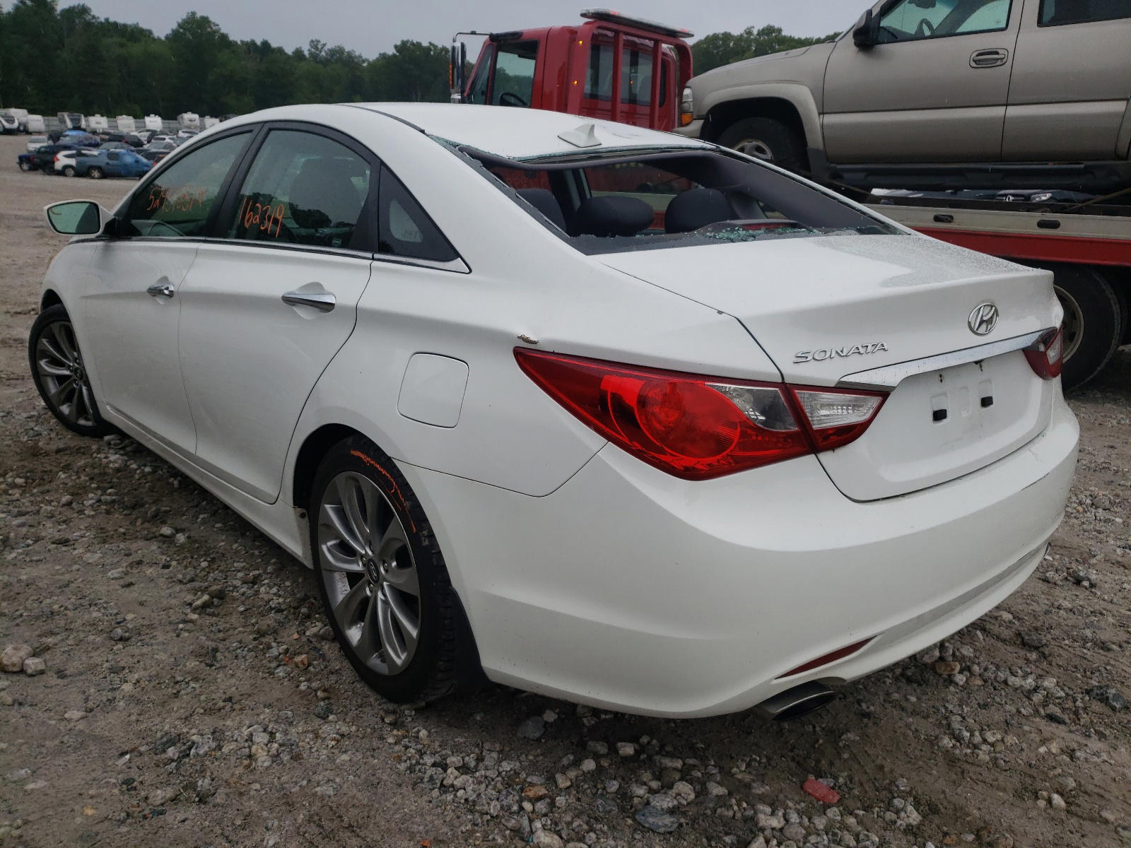 Photo 3 from auction – 2012 HYUNDAI SONATA SE with VIN 5NPEC4AC6CH410094