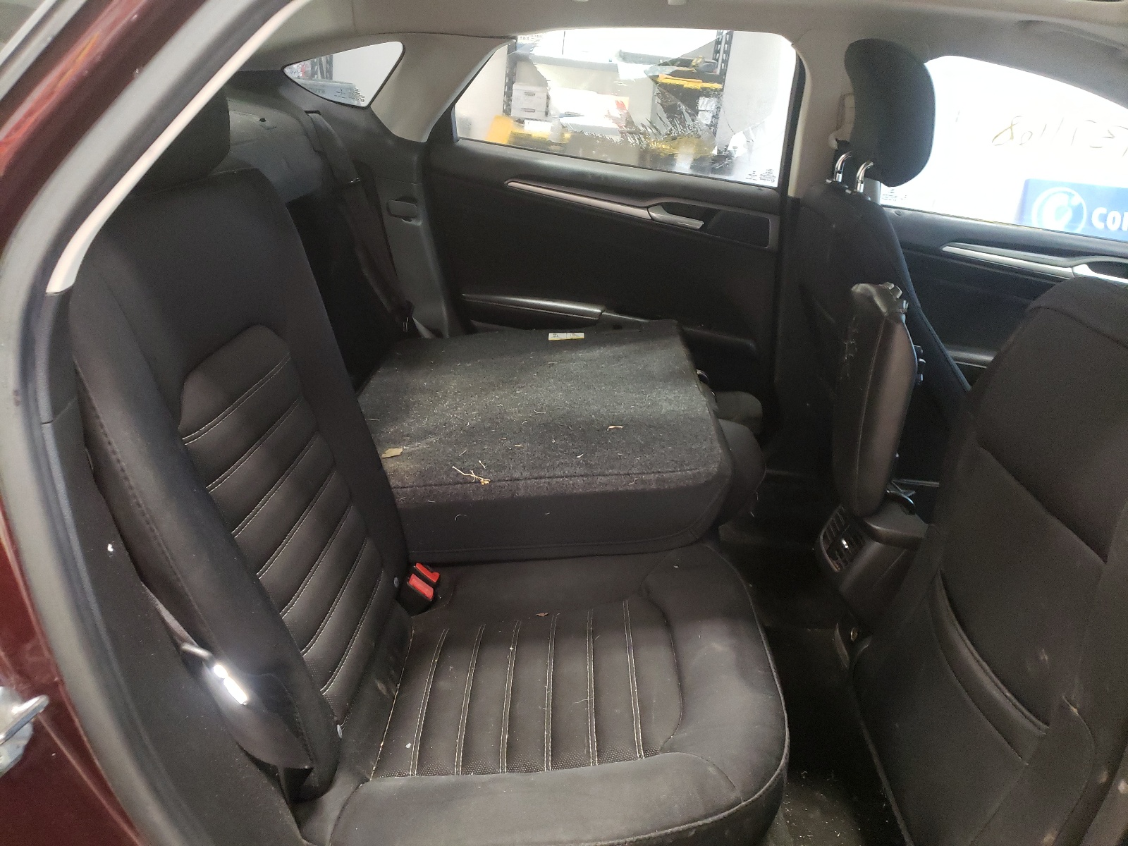 Photo 6 from auction – 2013 FORD FUSION SE with VIN 3FA6P0HR5DR323397