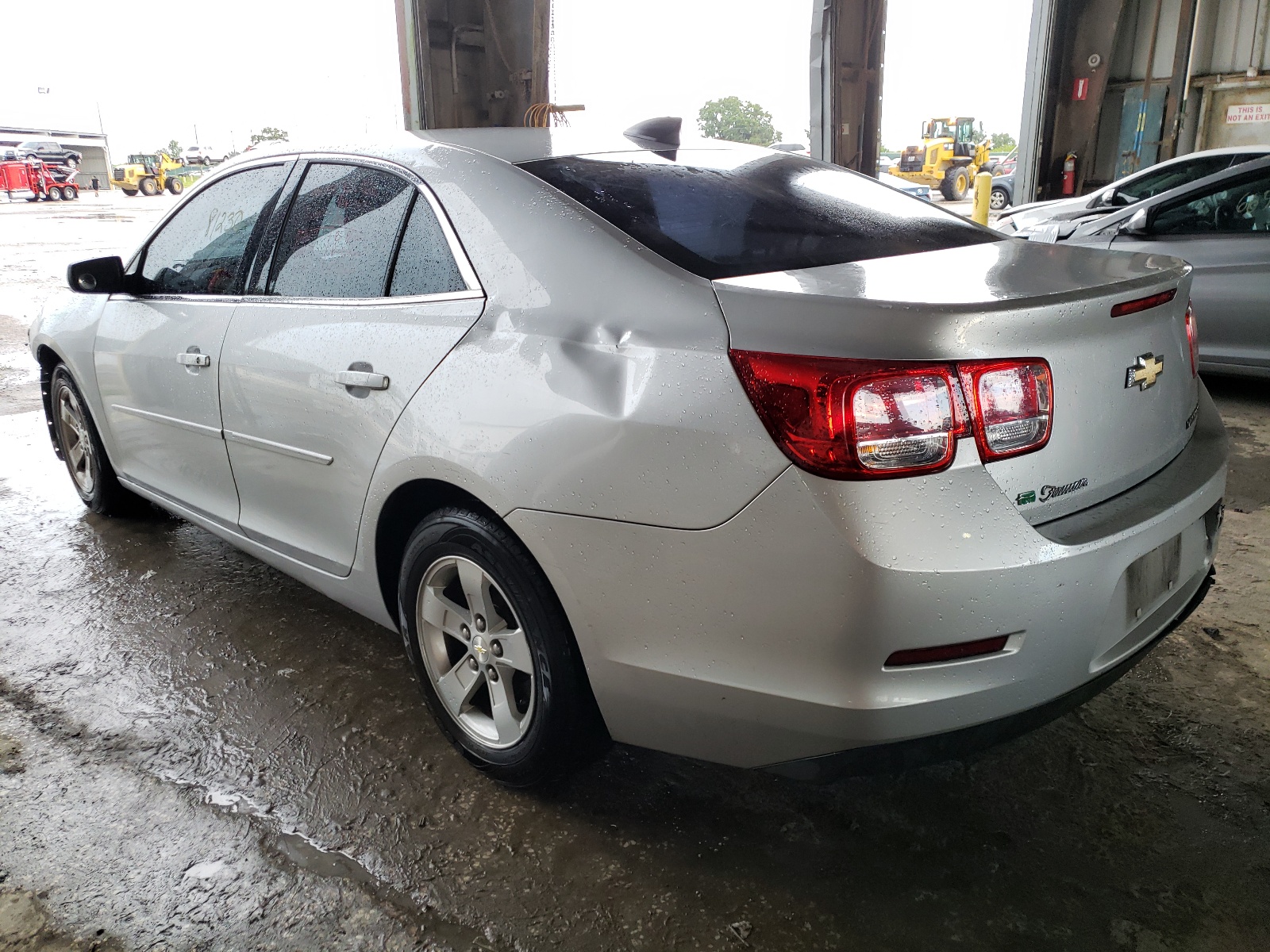 Photo 3 from auction – 2015 CHEVROLET MALIBU LS with VIN 1G11B5SL9FF280857