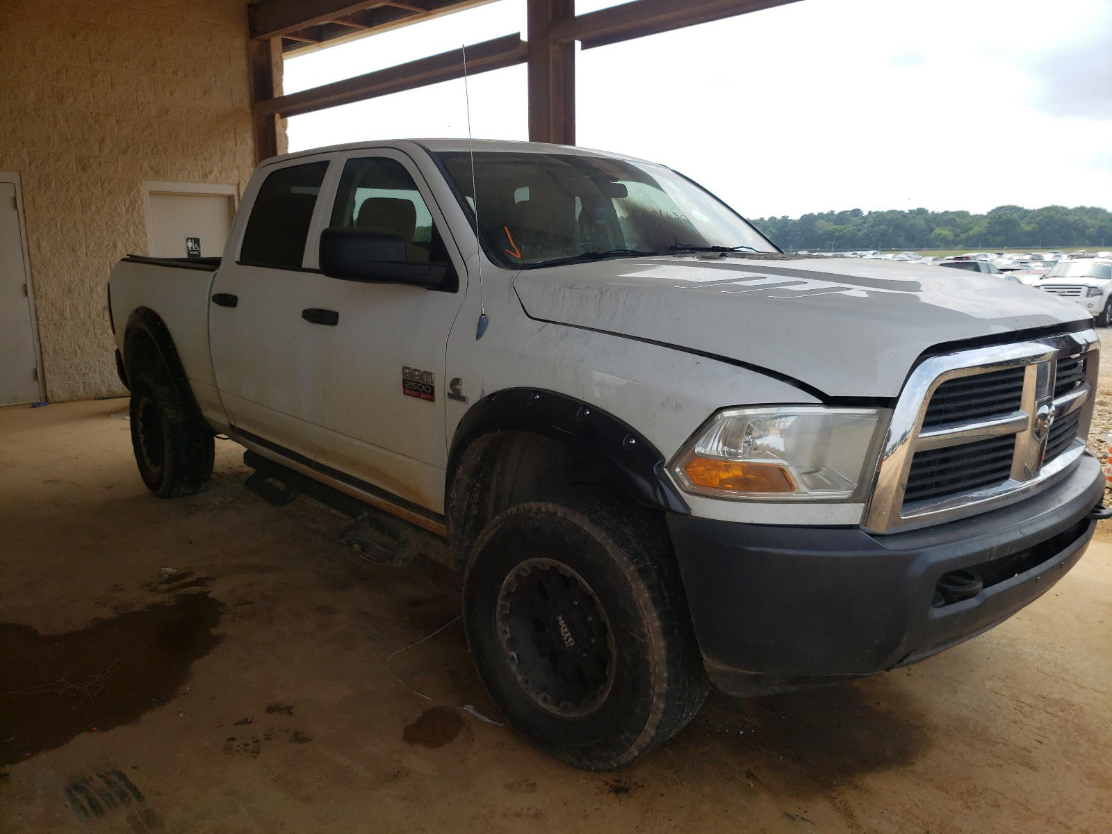 DODGE RAM 2500 2011 with VIN 3D7UT2CL0BG613637 - Photo from auction