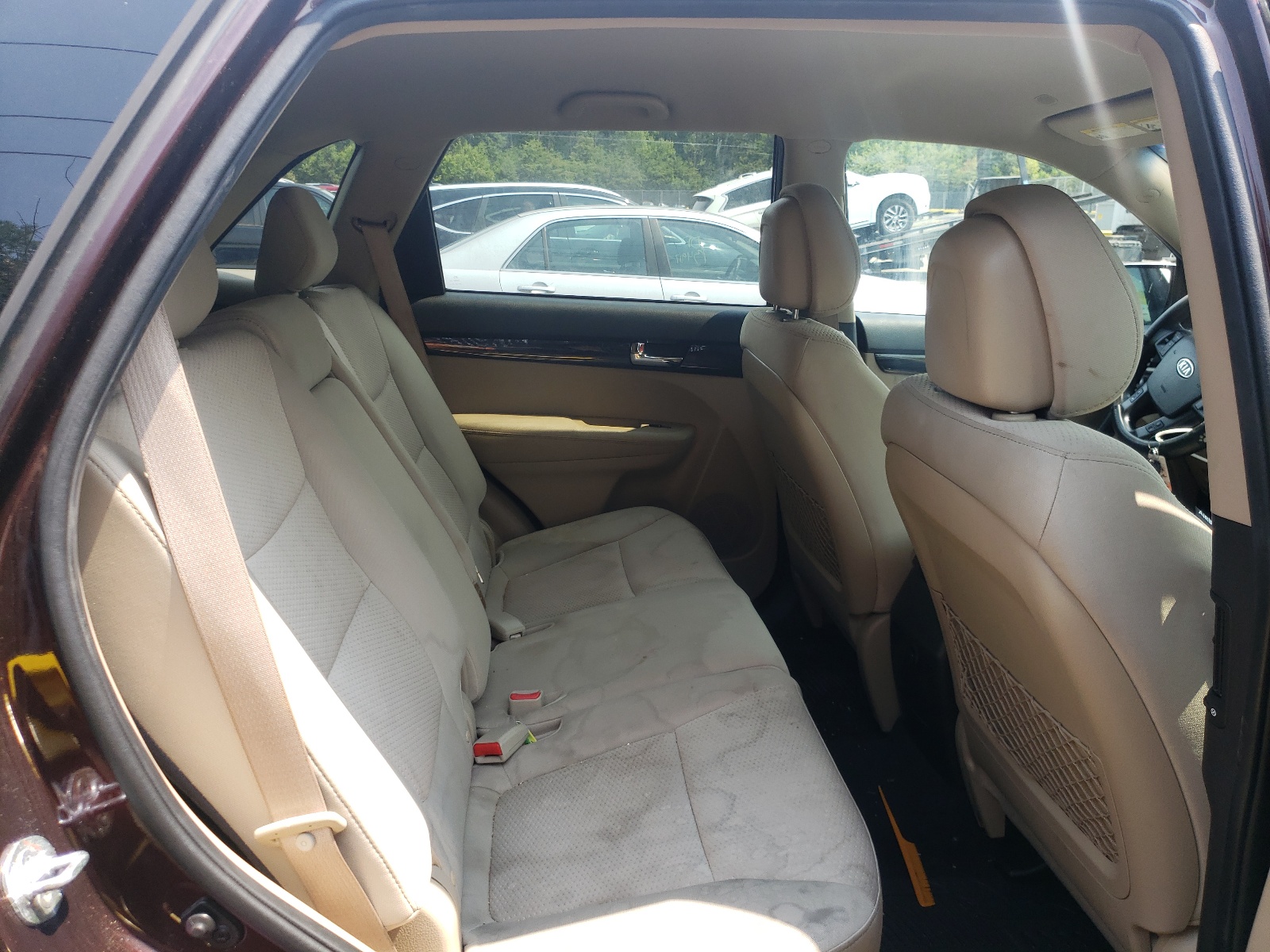 Photo 6 from auction – 2011 KIA SORENTO BA with VIN 5XYKT3A1XBG185003