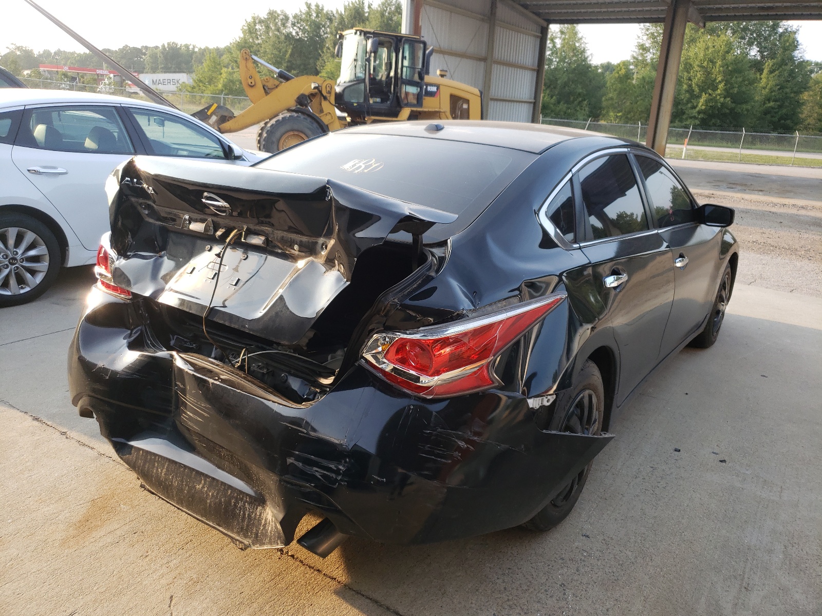 Photo 4 from auction – 2015 NISSAN ALTIMA 2.5 with VIN 1N4AL3AP1FN343569