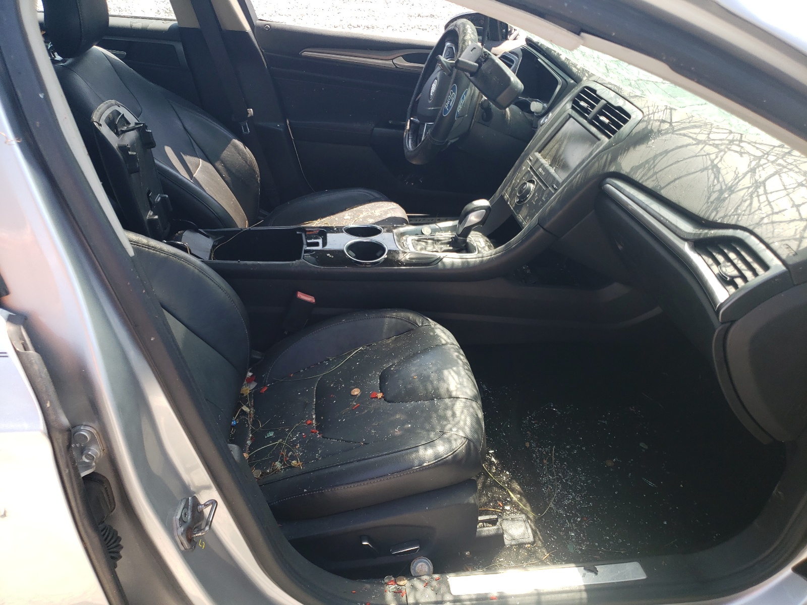 Photo 5 from auction – 2013 FORD FUSION TIT with VIN 3FA6P0K90DR109538