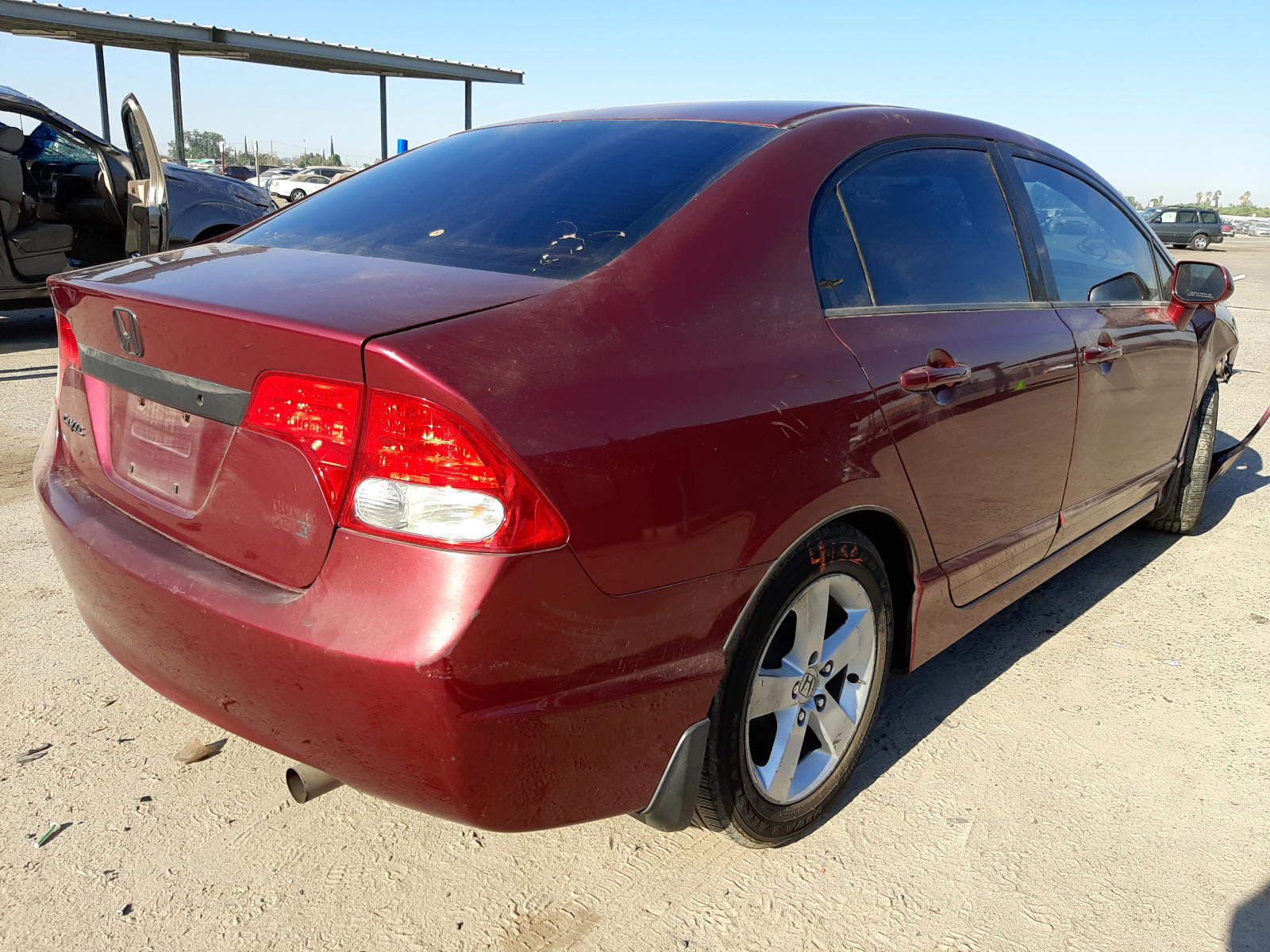 Photo 4 from auction – 2010 HONDA CIVIC with VIN 19XFA1F54AE025685