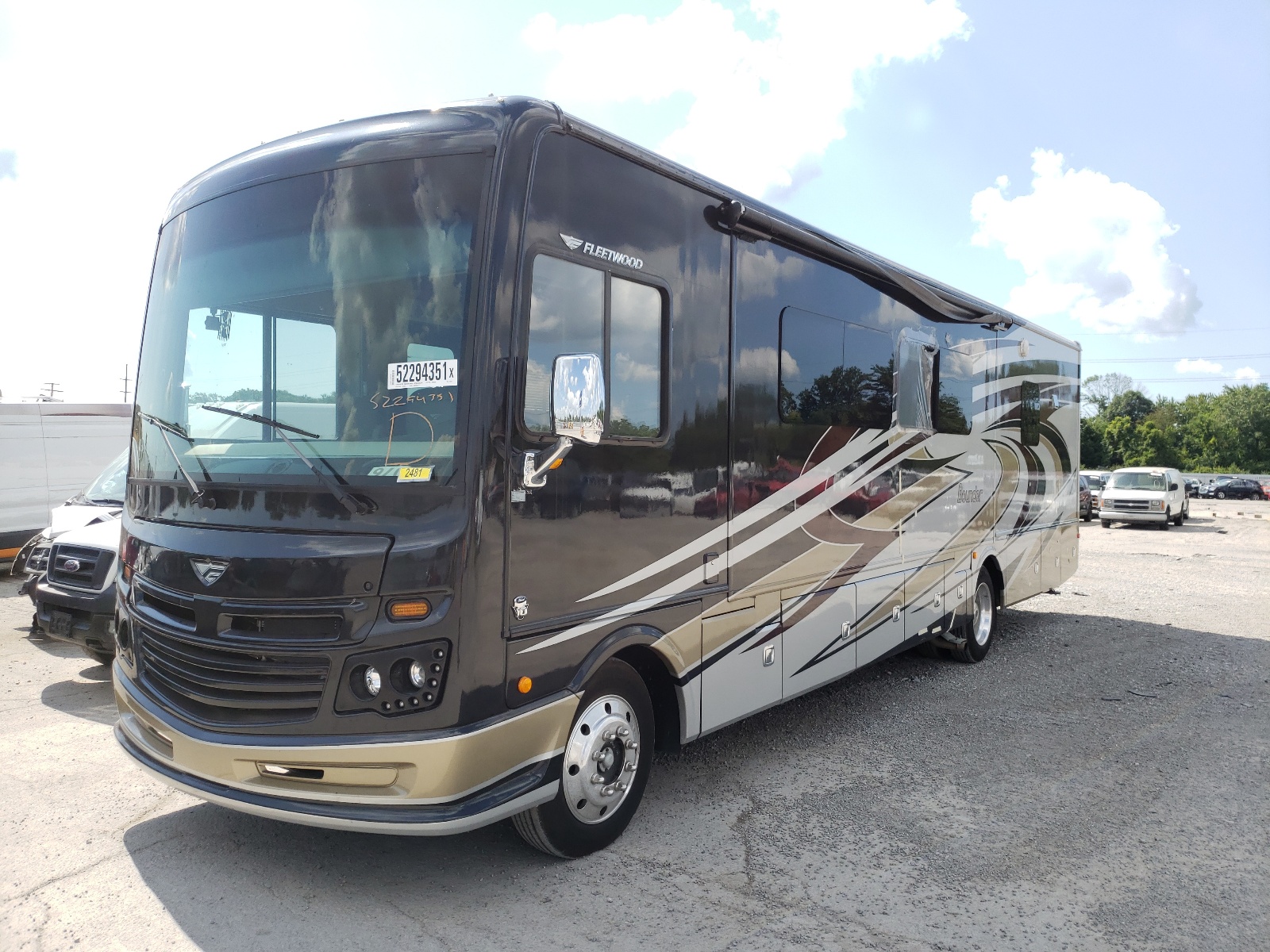 Foto 5 de la subasta – 2018 FLEETWOOD BOUNDER con VIN 1F66F5DY6H0A15042