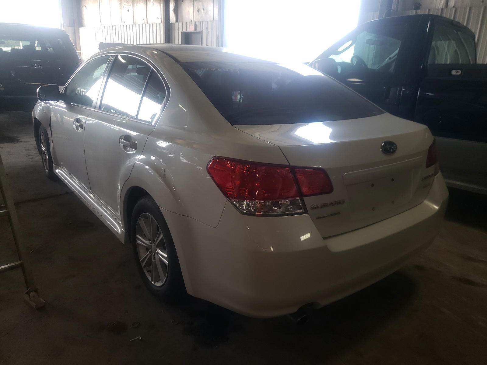 Photo 3 from auction – 2011 SUBARU LEGACY 2.5 with VIN 4S3BMBG67B3230722