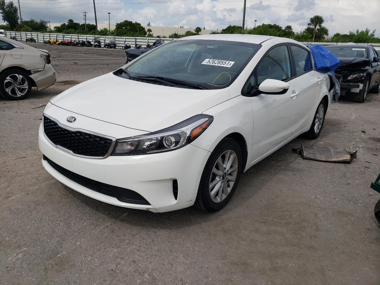 Photo 2 from auction – 2017 KIA FORTE LX with VIN 3KPFL4A79HE052010