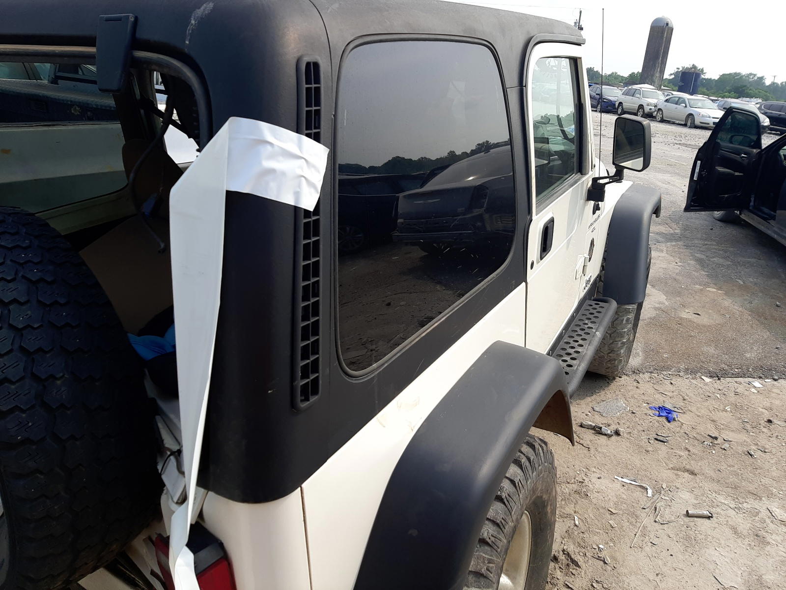 Photo 4 from auction – 2000 JEEP WRANGLER / with VIN 1J4FA59S2YP711298