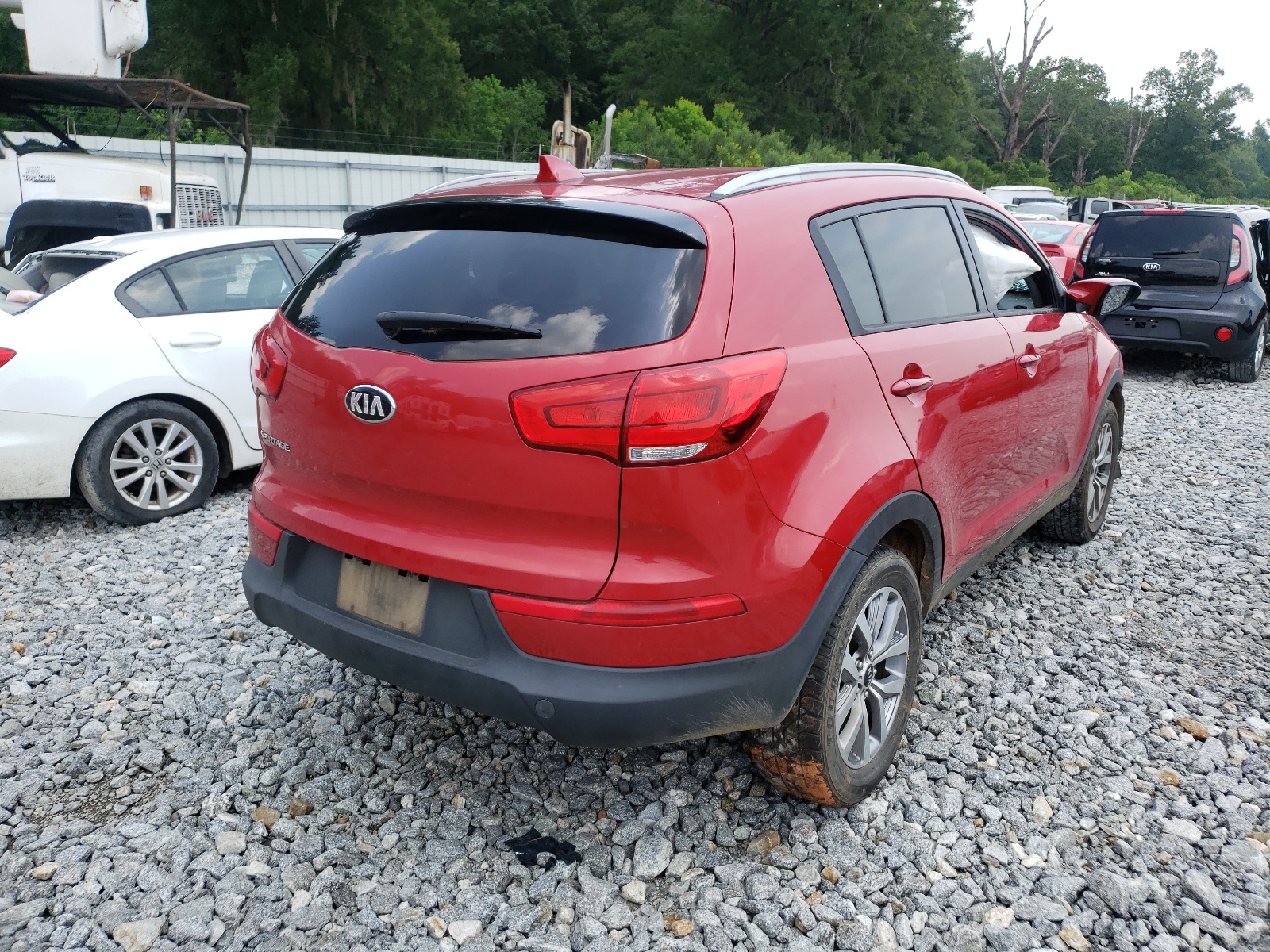 Photo 4 from auction – 2015 KIA SPORTAGE L with VIN KNDPB3AC8F7719564