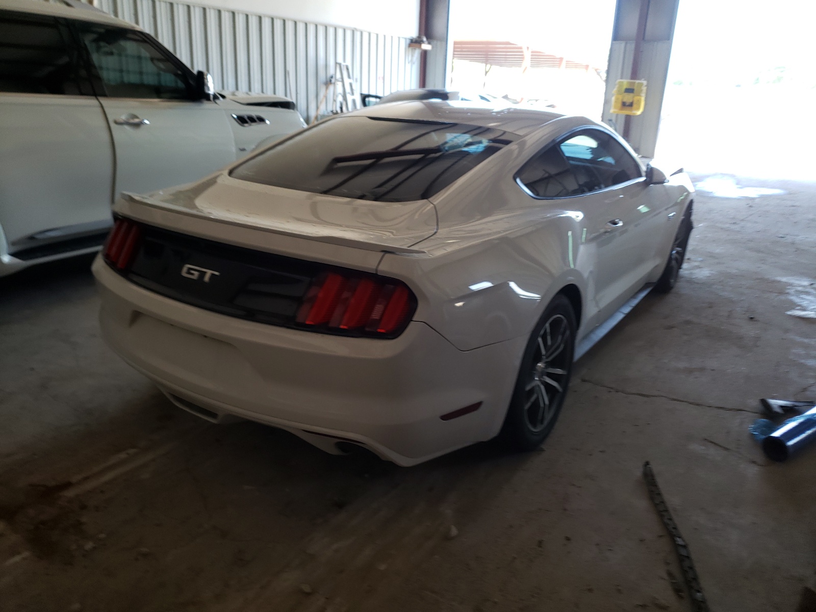 Photo 4 from auction – 2015 FORD MUSTANG GT with VIN 1FA6P8CF3F5433141