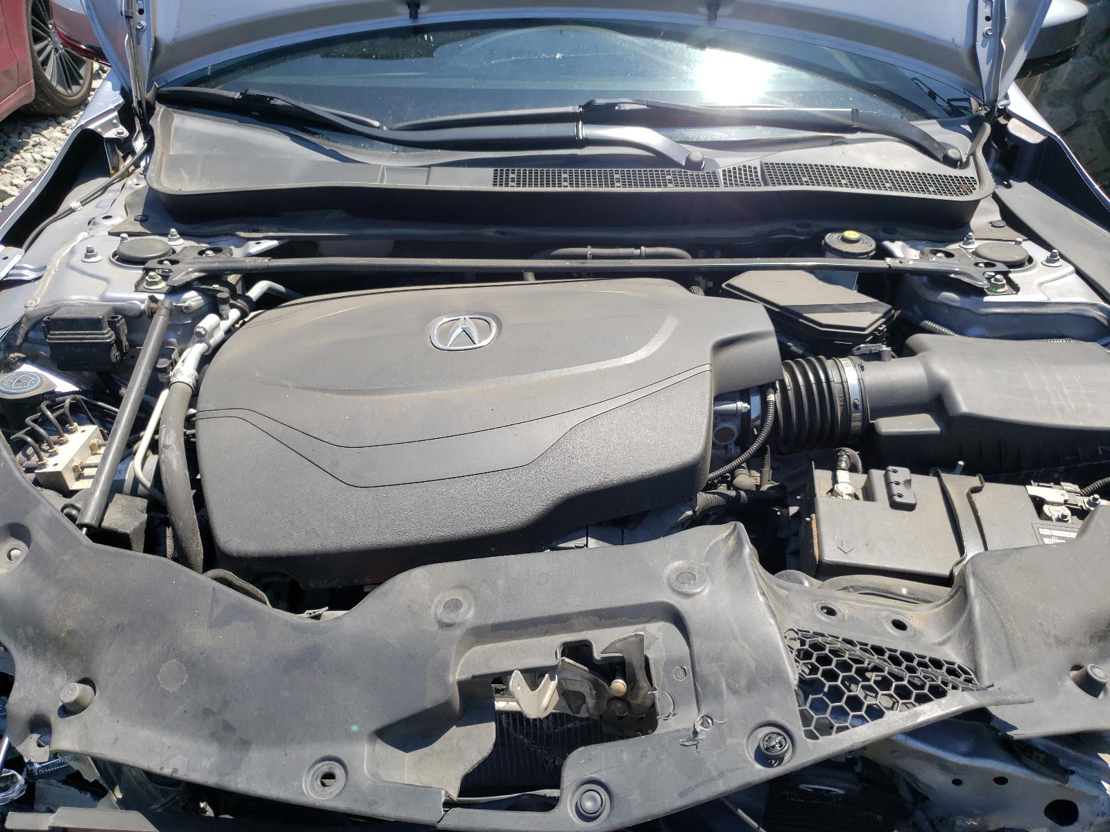 Photo 7 from auction – 2015 ACURA TLX with VIN 19UUB2F39FA012287