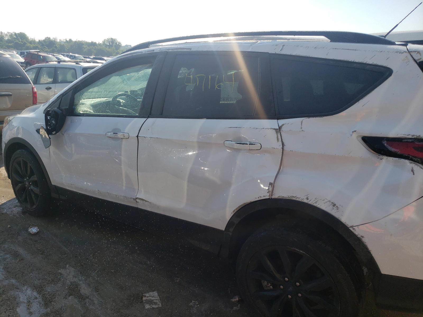Photo 9 from auction – 2017 FORD ESCAPE SE with VIN 1FMCU0GD2HUC23912