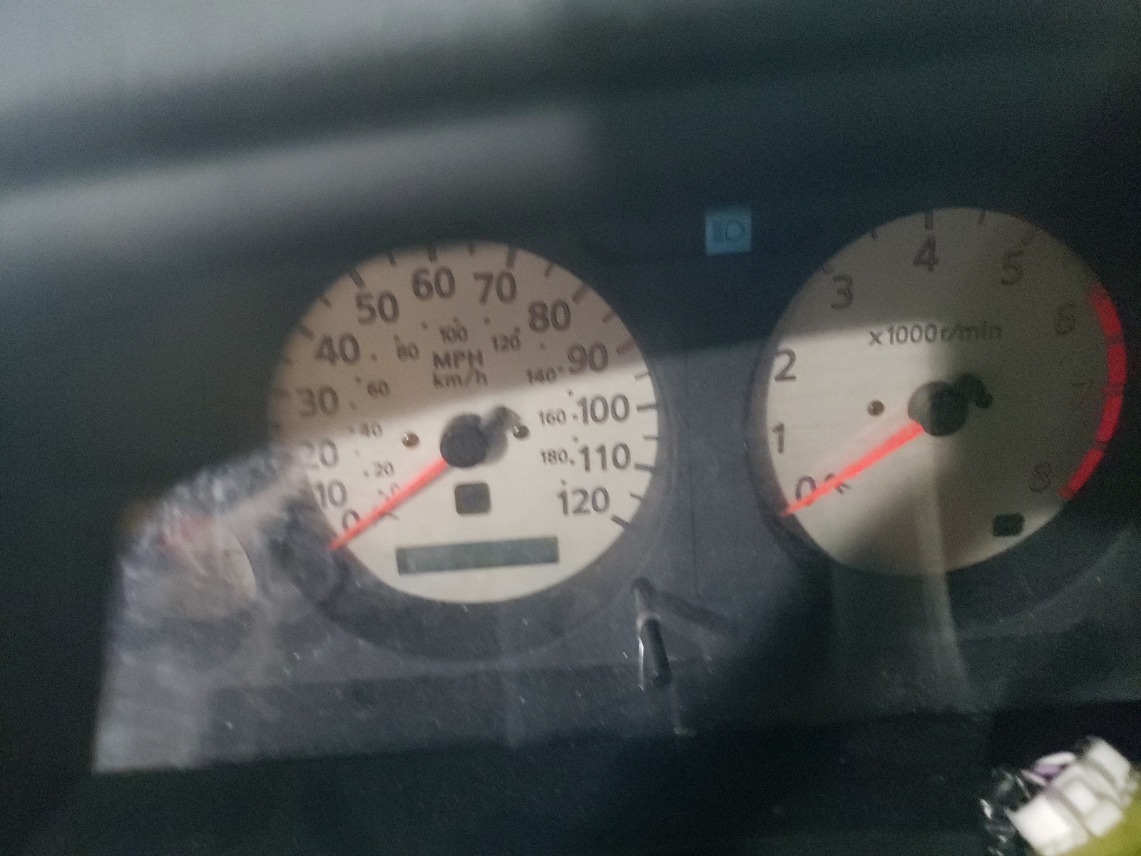Photo 8 from auction – 2000 NISSAN PATHFINDER with VIN JN8AR07Y8YW423797