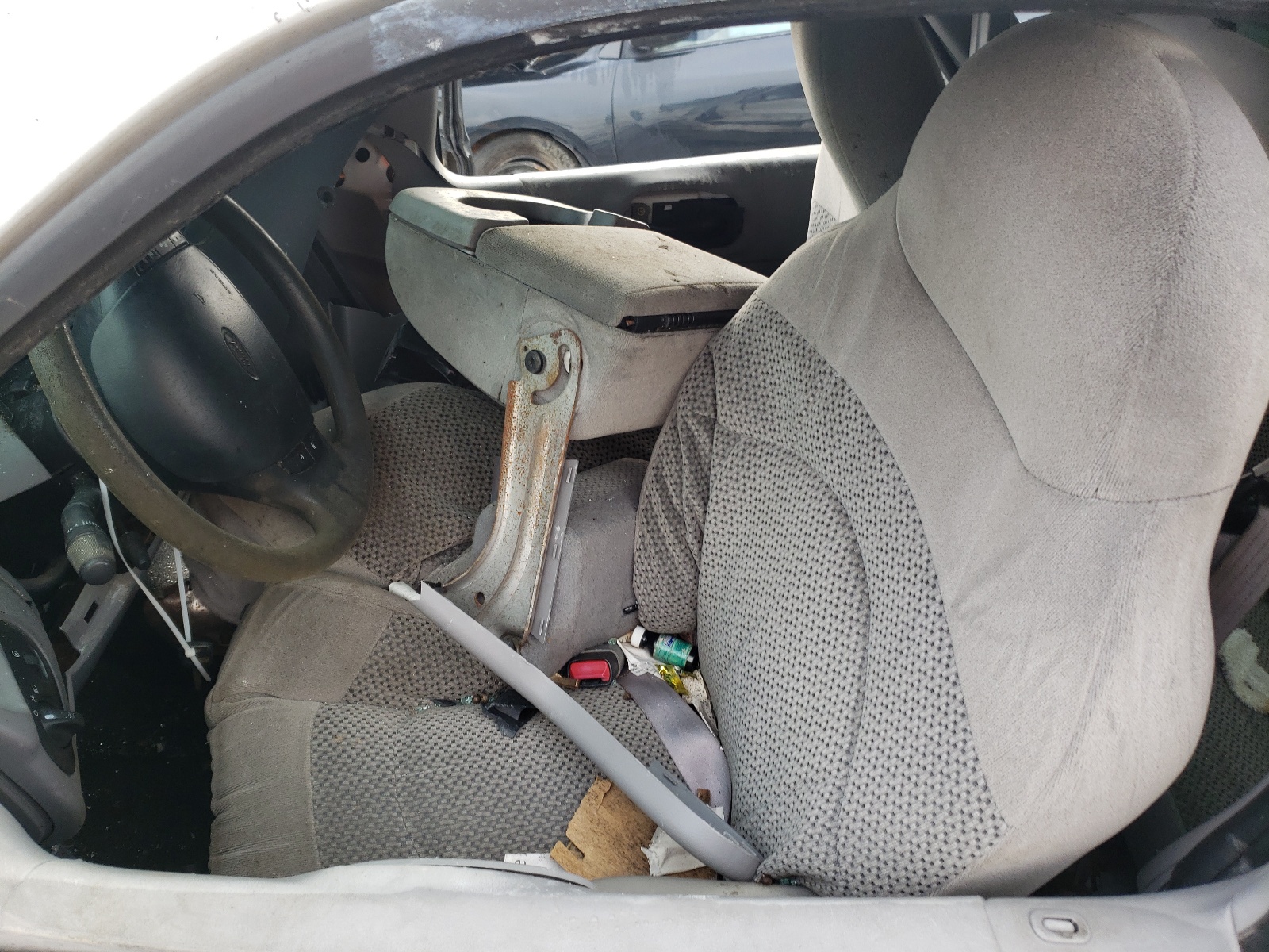Photo 5 from auction – 2001 FORD F150 with VIN 1FTZX172X1NA10328