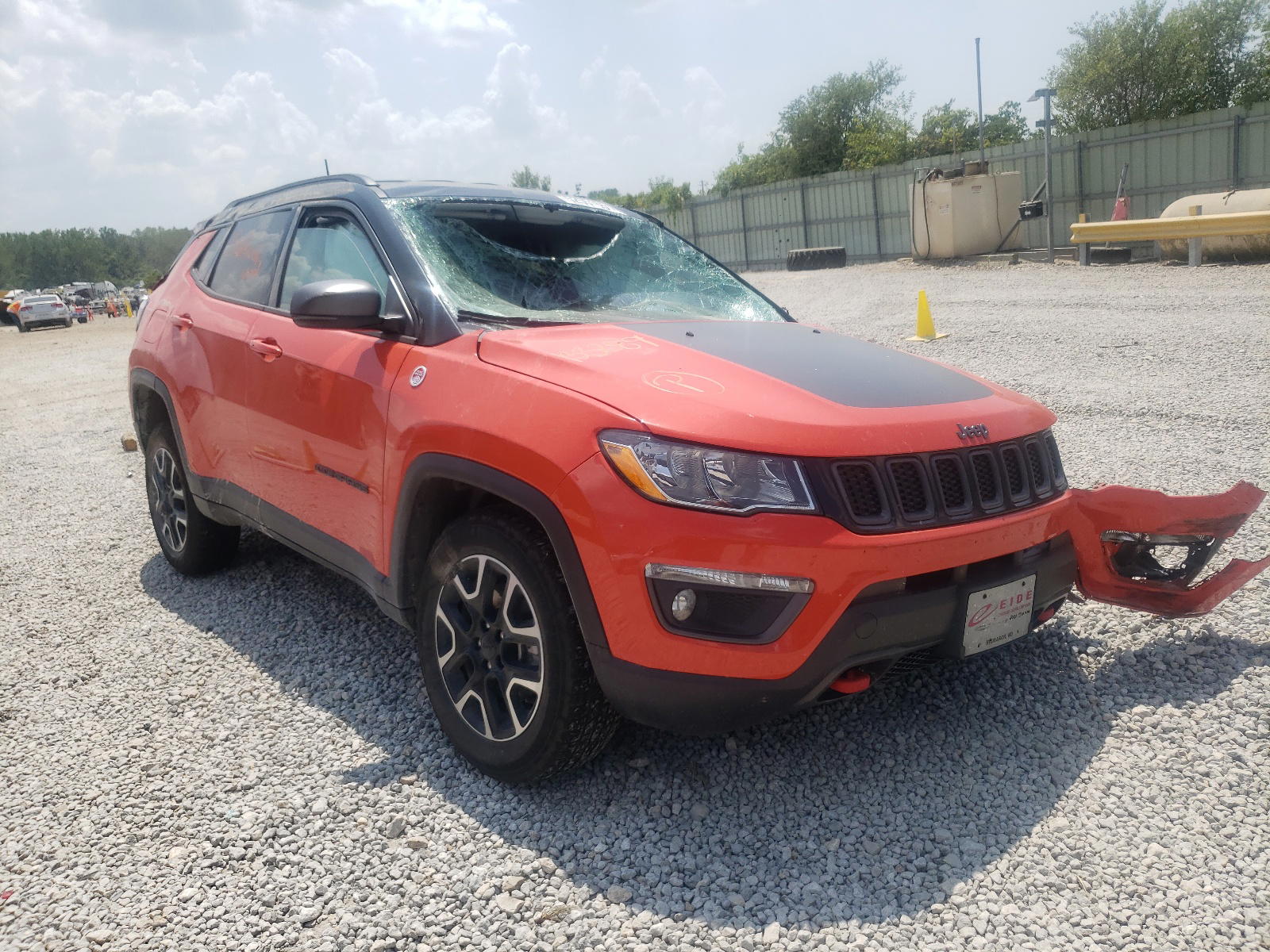 JEEP COMPASS TR 2020 with VIN 3C4NJDDB4LT133289 - Photo from auction