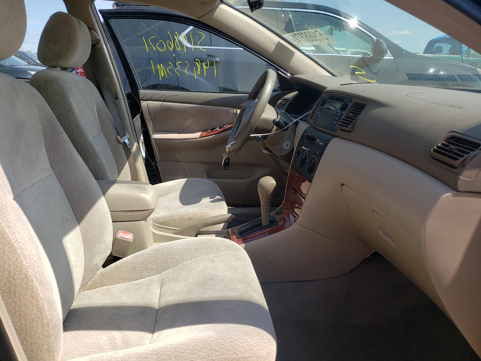 Photo 5 from auction – 2004 TOYOTA COROLLA CE with VIN JTDBR32E242032368