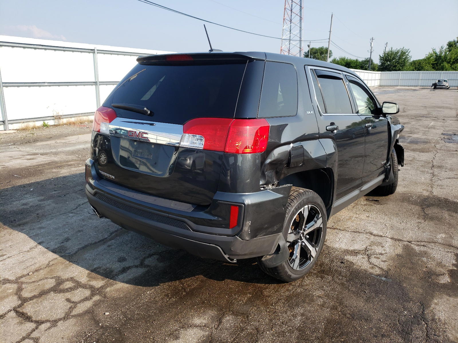 Photo 4 from auction – 2017 GMC TERRAIN SL with VIN 2GKALMEK0H6332735