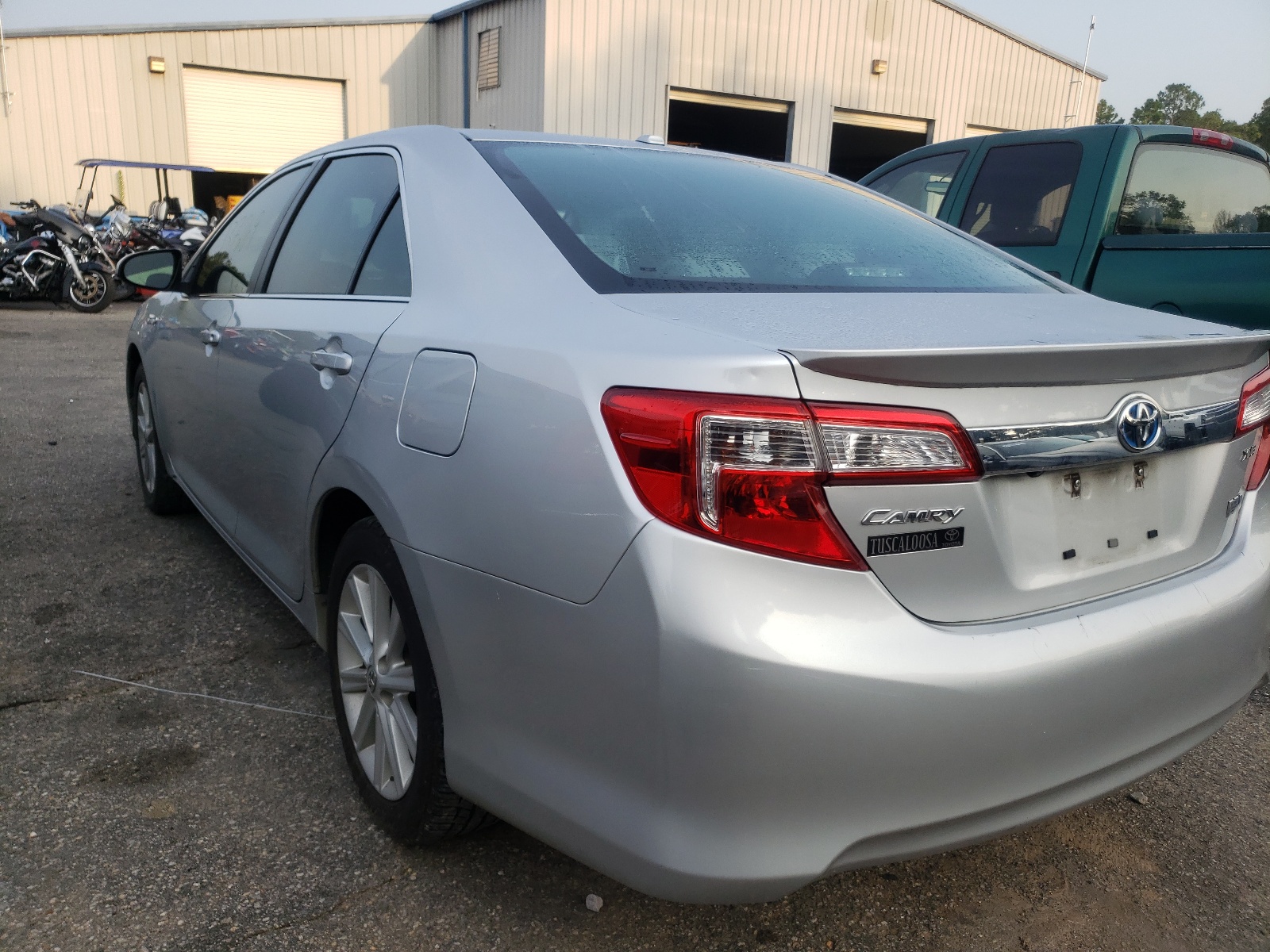 Photo 3 from auction – 2013 TOYOTA CAMRY HYBR with VIN 4T1BD1FK7DU096604