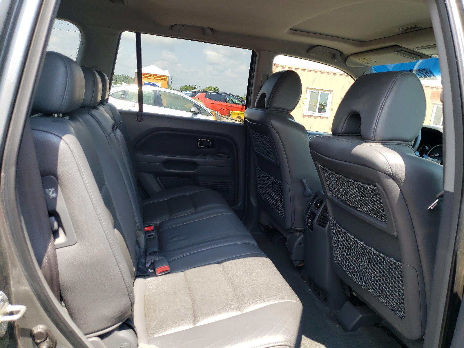 Photo 6 from auction – 2007 HONDA PILOT EXL with VIN 5FNYF18737B007495