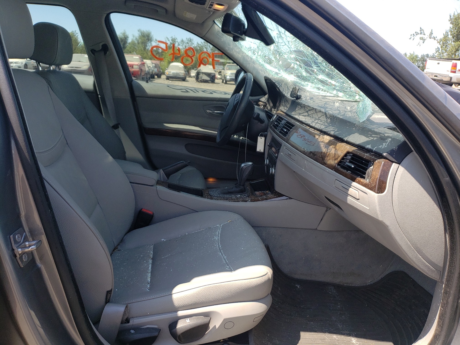 Photo 5 from auction – 2010 BMW 328 I SULE with VIN WBAPH5G53ANM35764