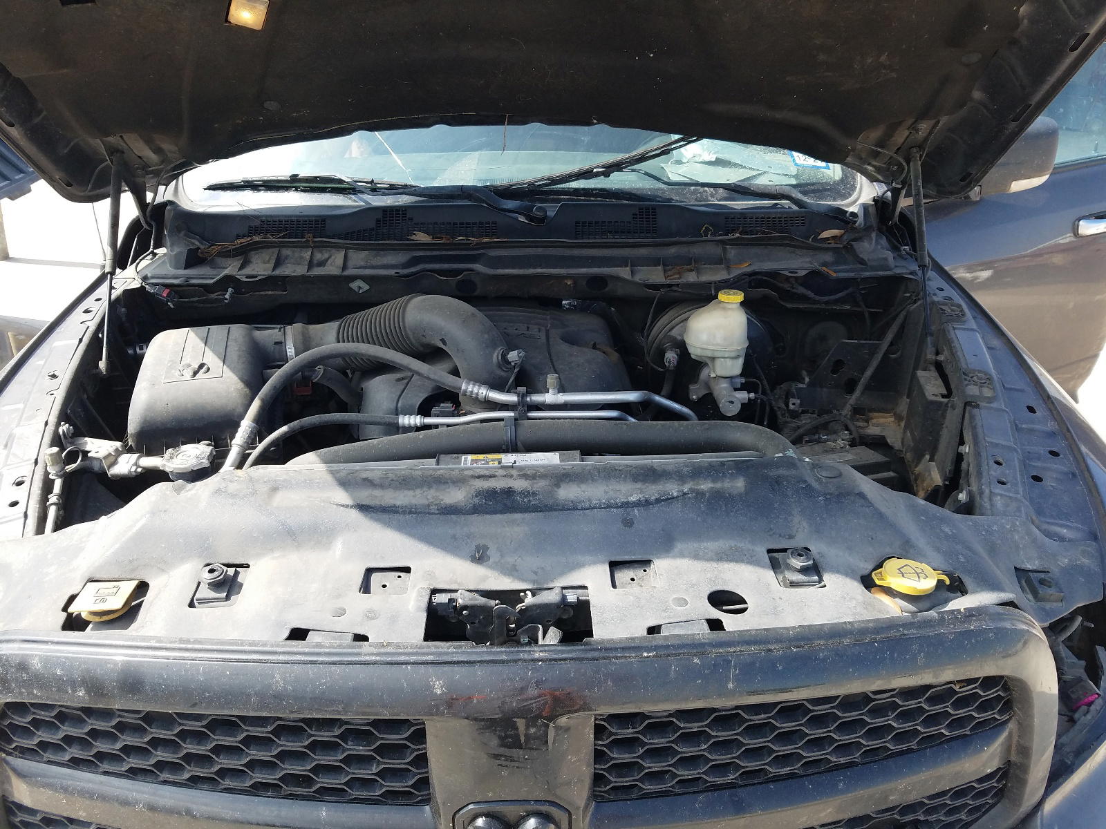 Photo 7 from auction – 2016 RAM 1500 SLT with VIN 1C6RR6LT0GS148399