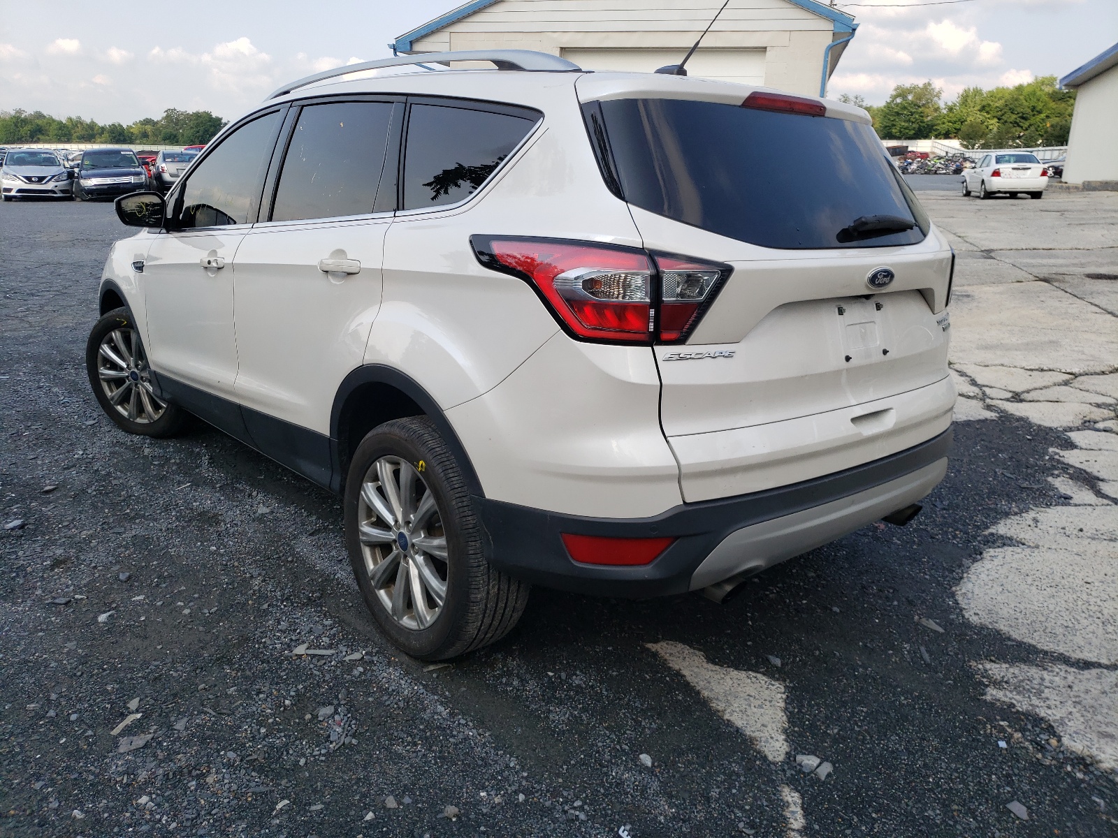 Photo 3 from auction – 2017 FORD ESCAPE TIT with VIN 1FMCU9JD4HUE83662