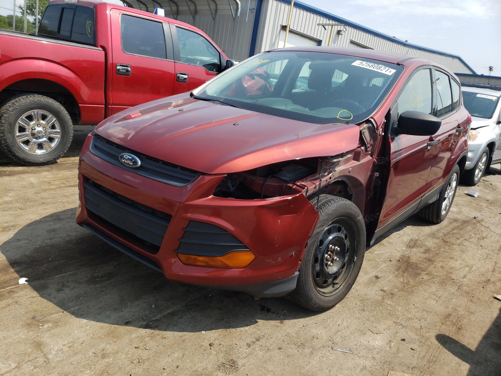 Photo 2 from auction – 2014 FORD ESCAPE S with VIN 1FMCU0F76EUD13975