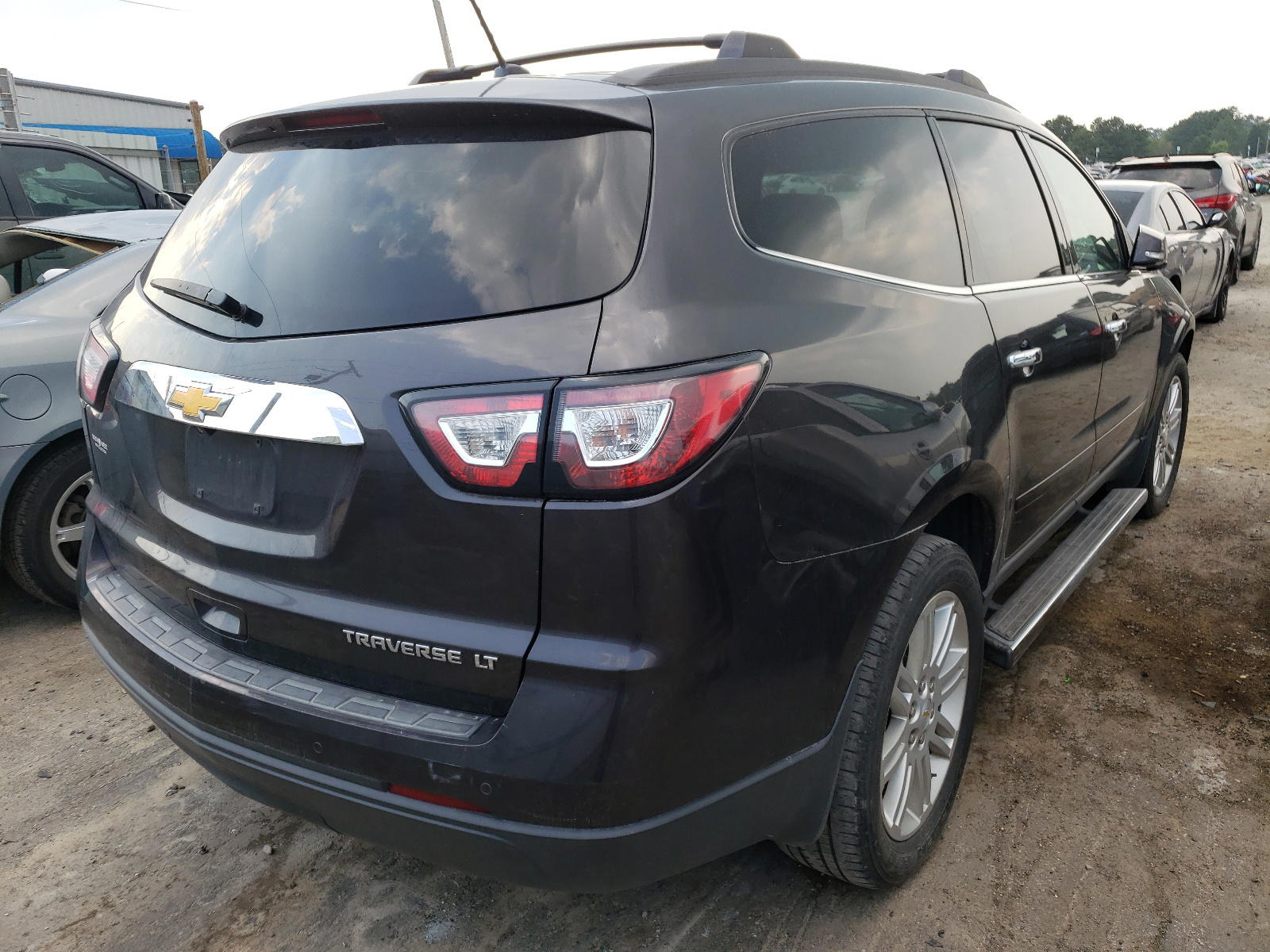 Photo 4 from auction – 2014 CHEVROLET TRAVERSE L with VIN 1GNKRGKD7EJ139901