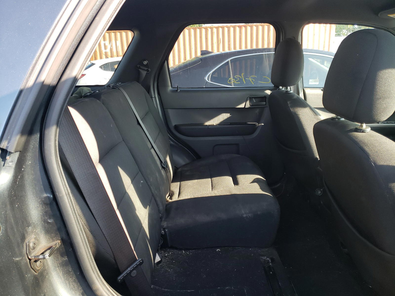 Photo 6 from auction – 2008 FORD ESCAPE XLT with VIN 1FMCU93118KD68418