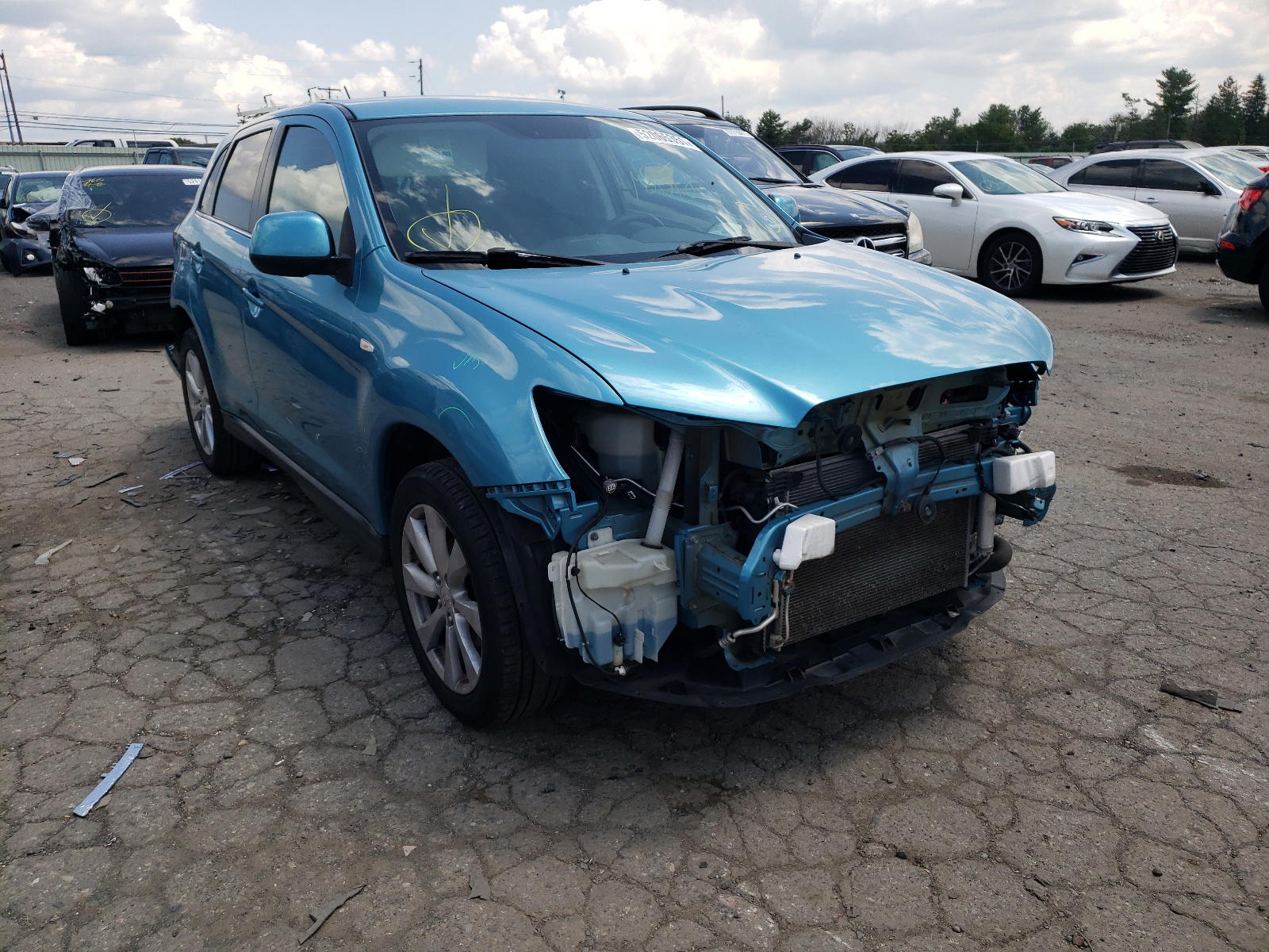 MITSUBISHI OUTLANDER 2014 with VIN 4A4AR4AU3EE011919 - Photo from auction
