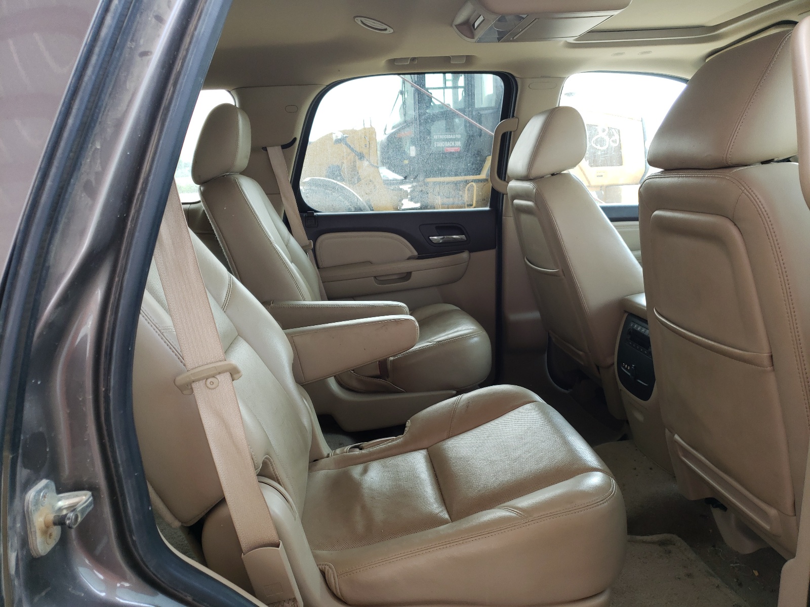 صورة رقم 6 من المزاد - 2011 GMC YUKON DENA مع VIN 1GKS2EEF0BR141473