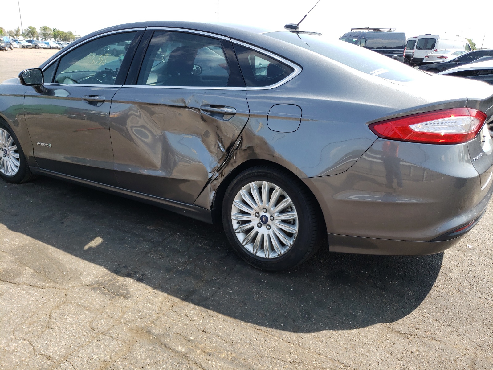 Photo 9 from auction – 2014 FORD FUSION SE with VIN 3FA6P0LU4ER219786