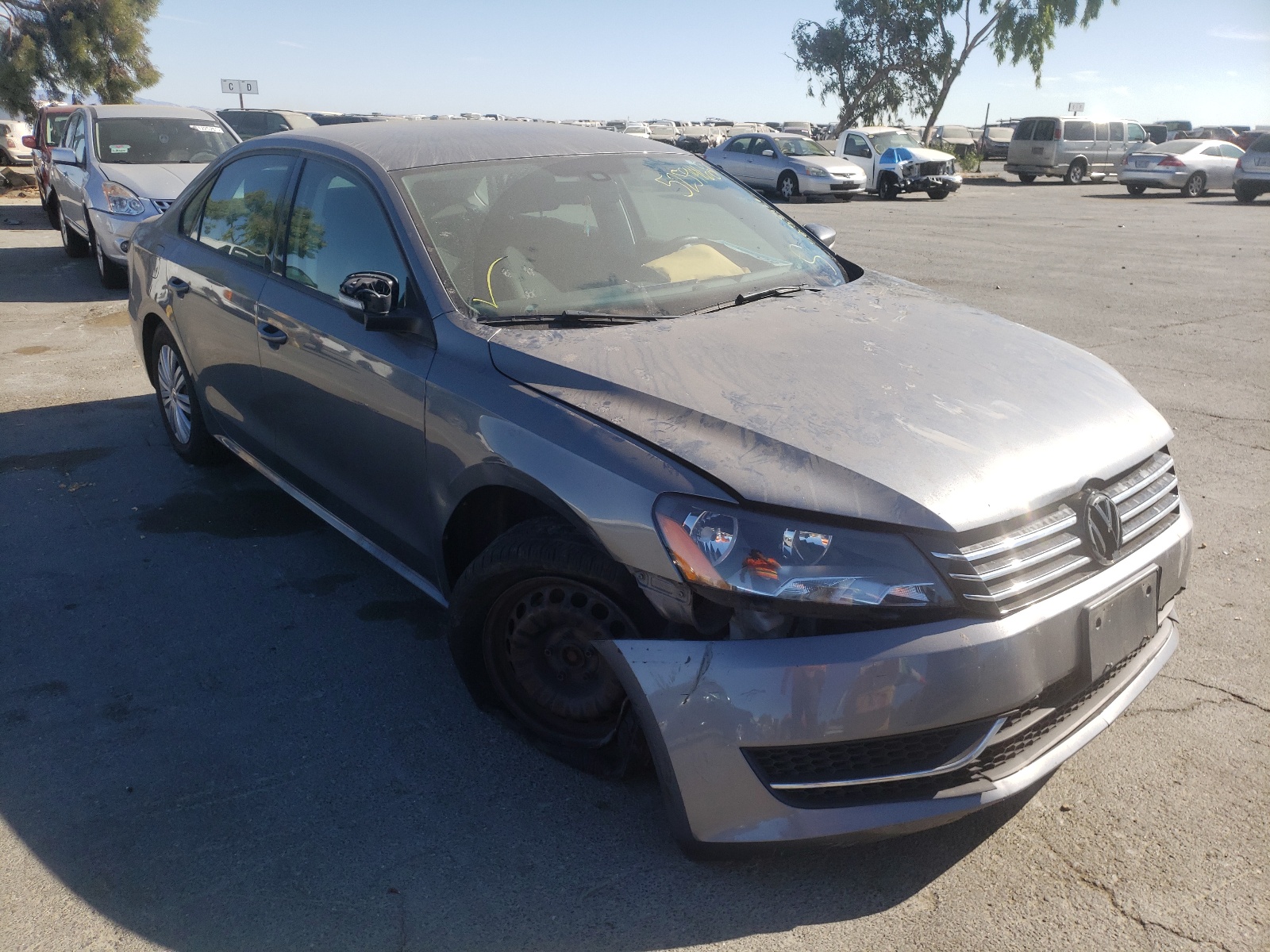Photo 1 from auction – 2014 VOLKSWAGEN PASSAT S with VIN 1VWAS7A32EC089864