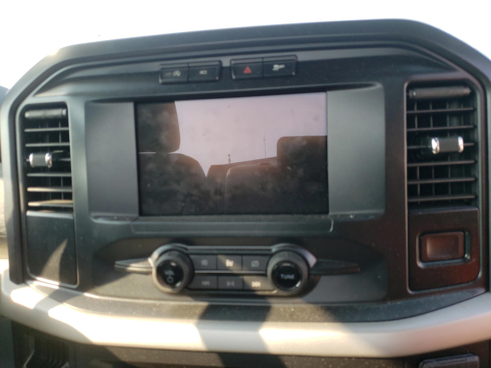 Photo 9 from auction – 2021 FORD F150 with VIN 1FTMF1CB5MKD83494