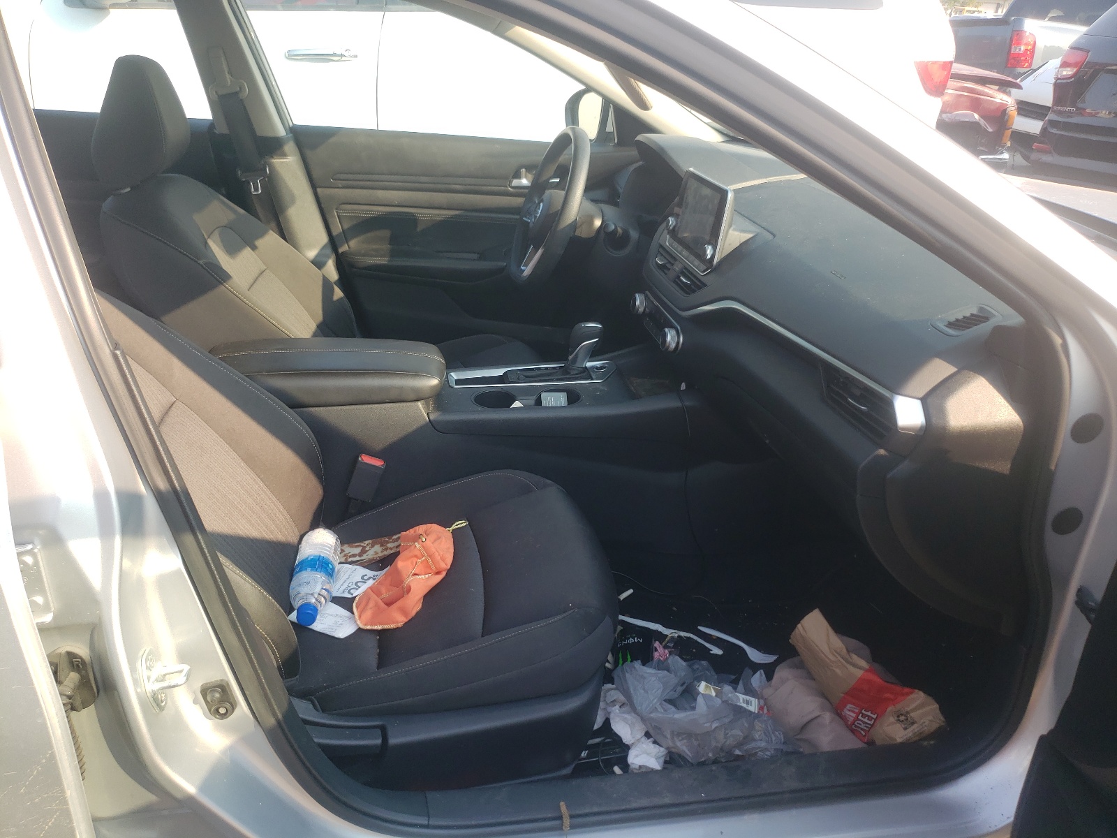 Photo 5 from auction – 2020 NISSAN ALTIMA S with VIN 1N4BL4BV3LC153609