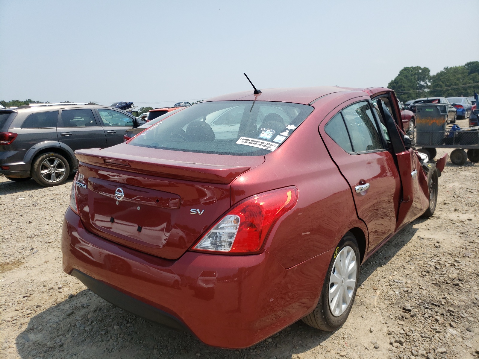 Photo 4 from auction – 2018 NISSAN VERSA S with VIN 3N1CN7AP6JL878414
