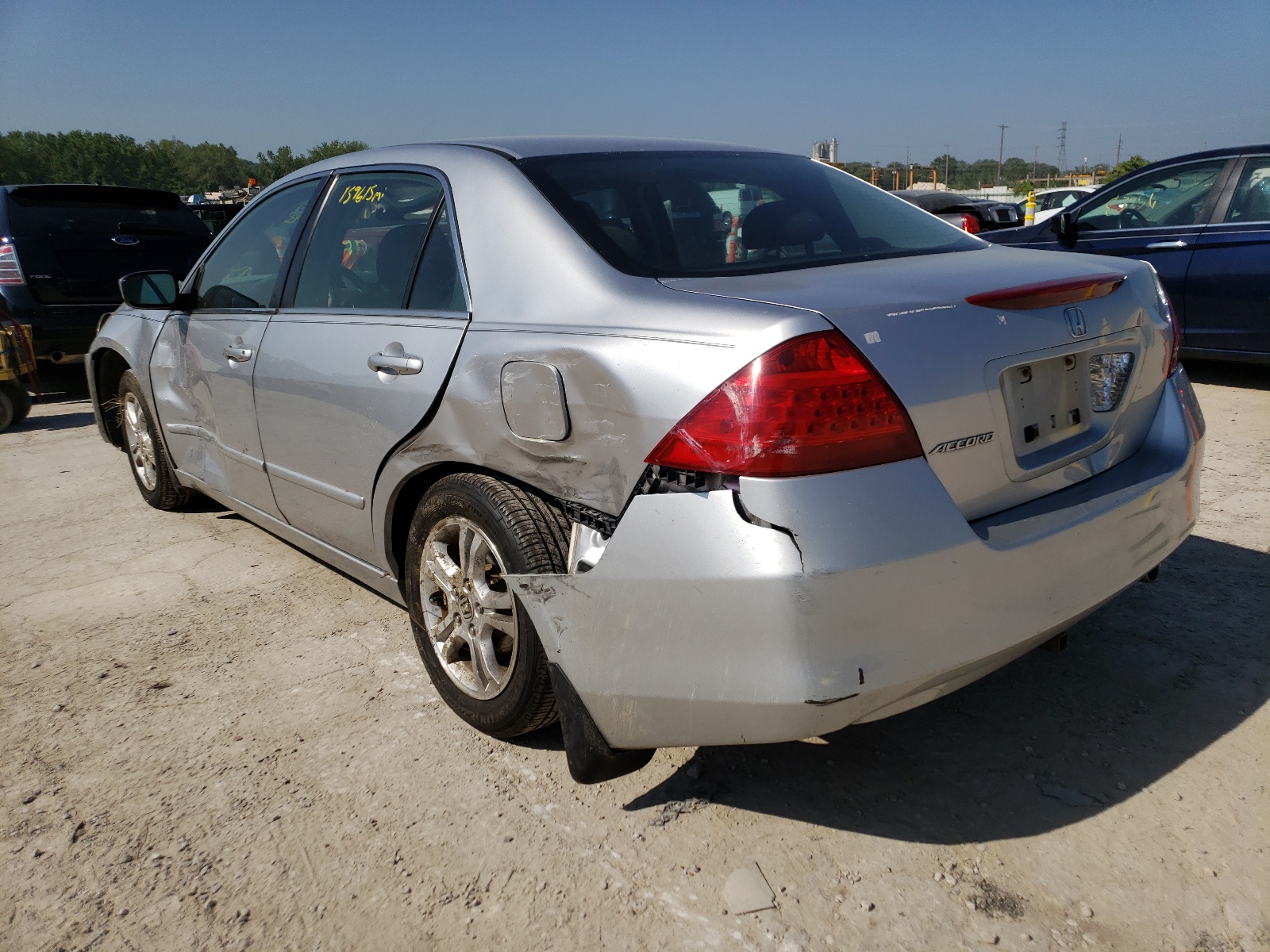 Photo 3 from auction – 2007 HONDA ACCORD EX with VIN 1HGCM56757A018812