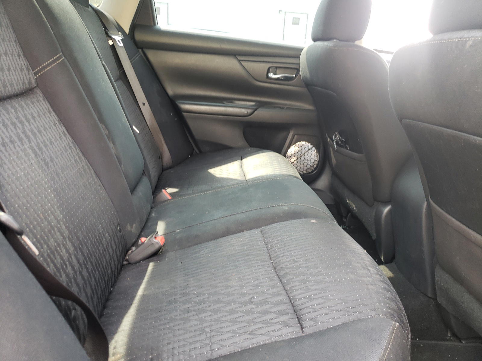 Photo 6 from auction – 2017 NISSAN ALTIMA 2.5 with VIN 1N4AL3AP6HN324924