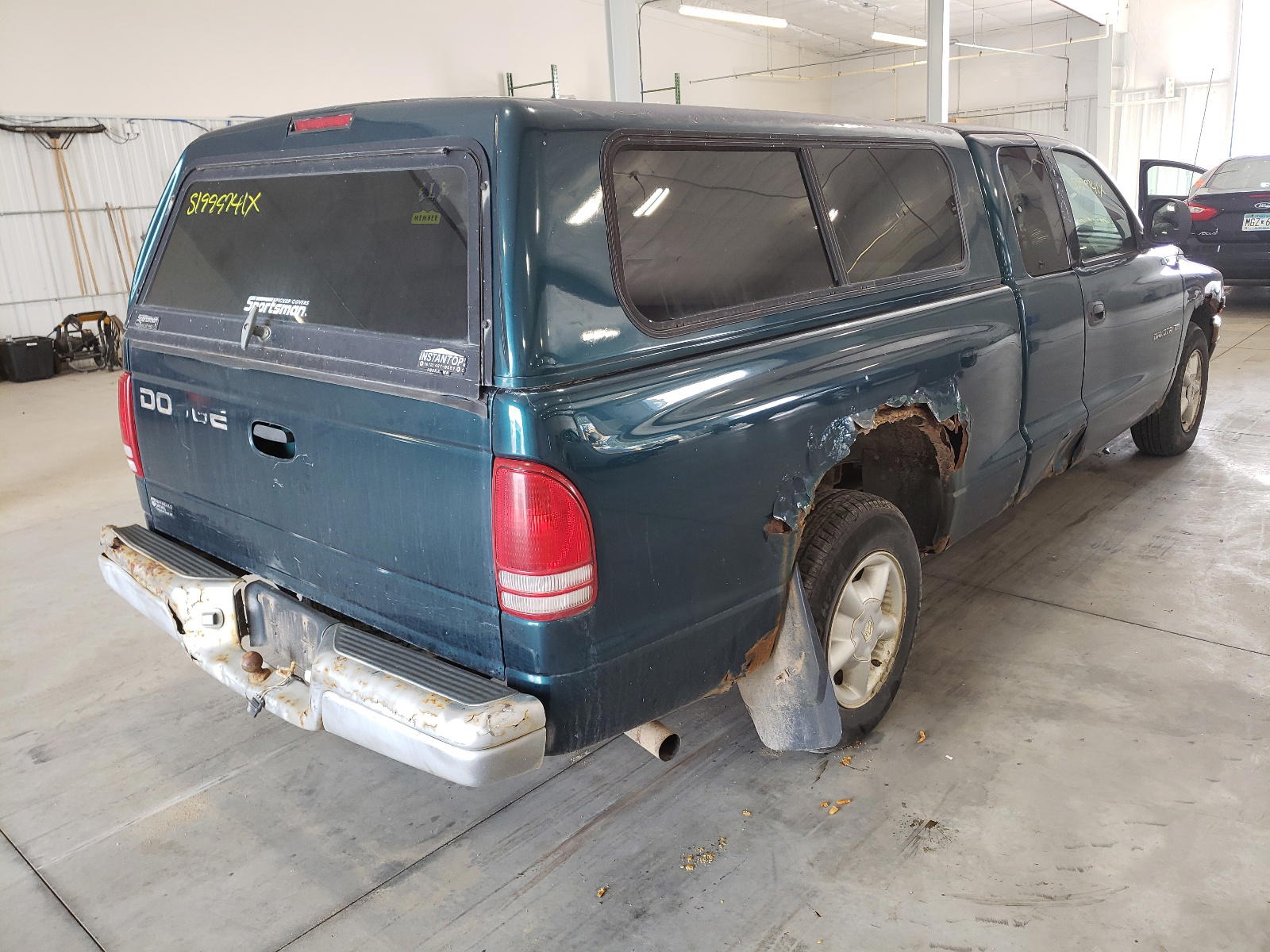 Photo 4 from auction – 1998 DODGE DAKOTA with VIN 1B7GL22X8WS722907