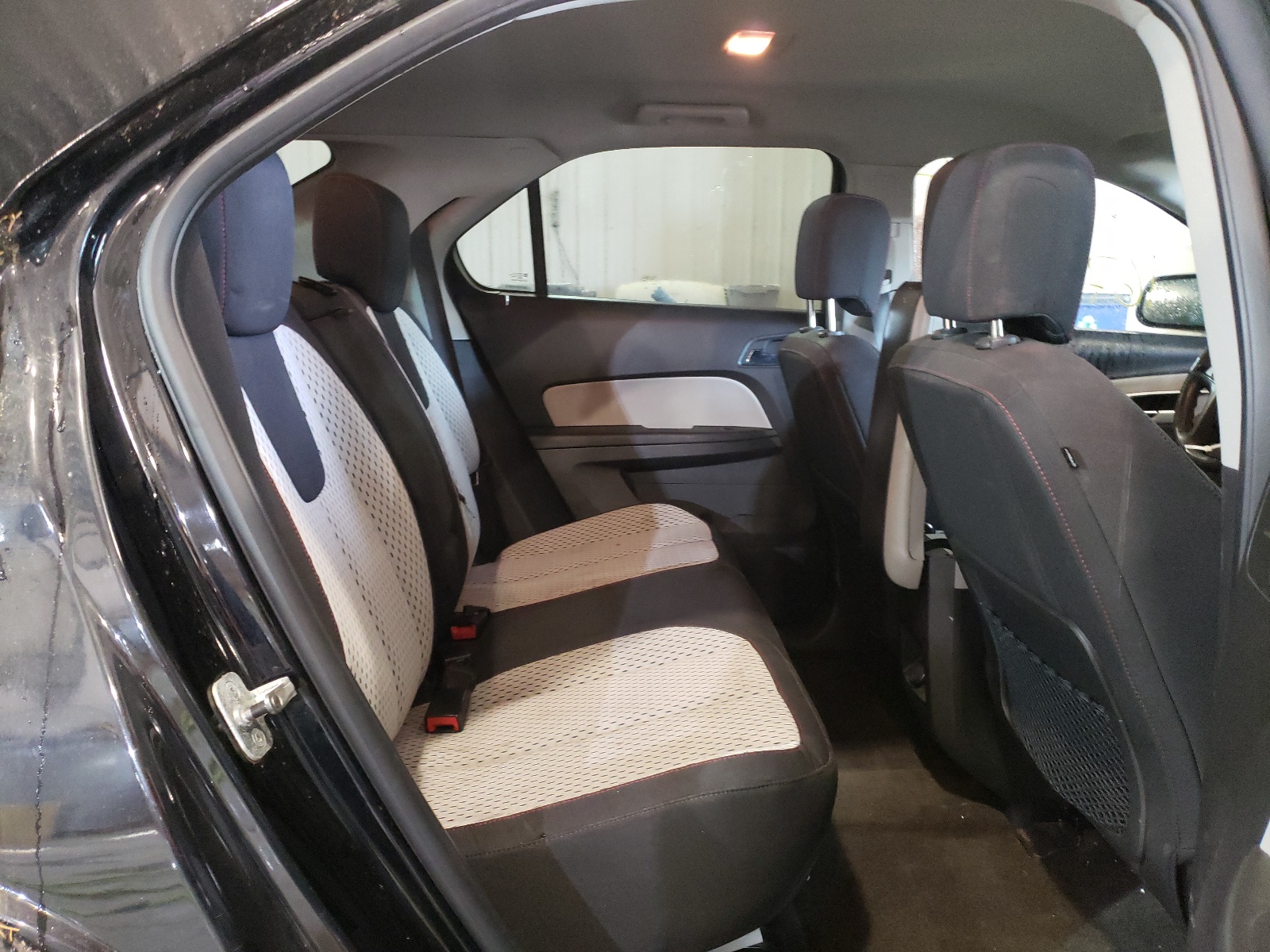 Photo 6 from auction – 2010 CHEVROLET EQUINOX LS with VIN 2CNALBEW0A6202247