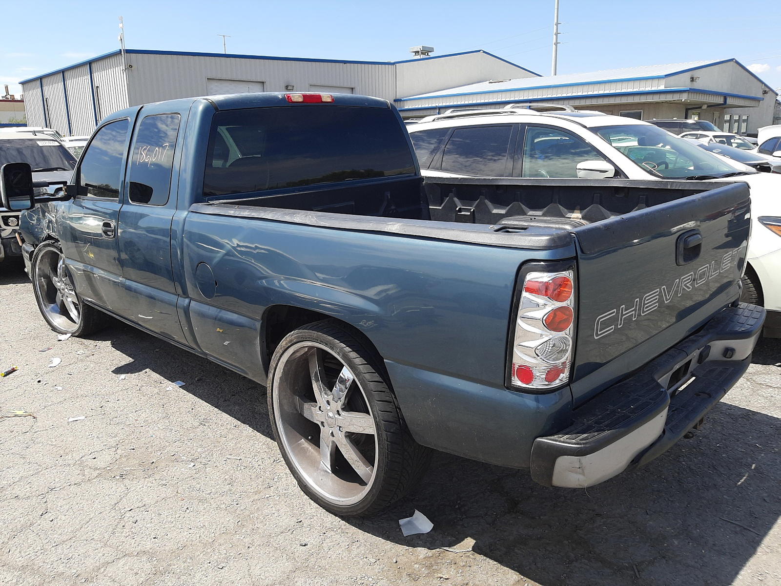 Photo 3 from auction – 2007 CHEVROLET SILVERADO with VIN 1GCEC19X57Z127240