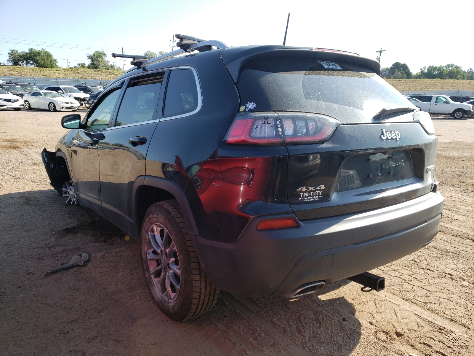 Photo 3 from auction – 2019 JEEP CHEROKEE L with VIN 1C4PJMLX4KD139975