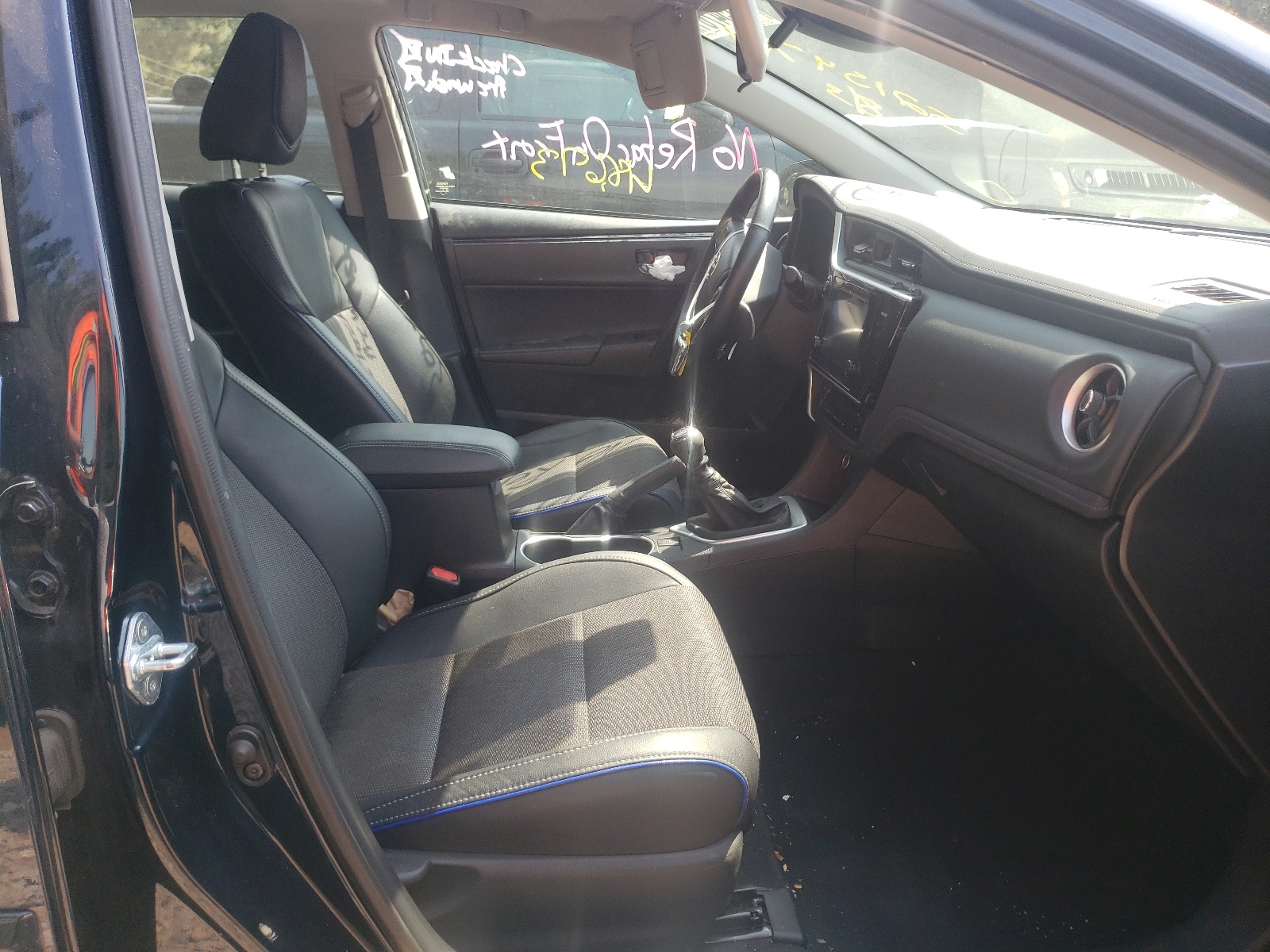 Photo 5 from auction – 2017 TOYOTA COROLLA L with VIN 2T1BURHE8HC818434
