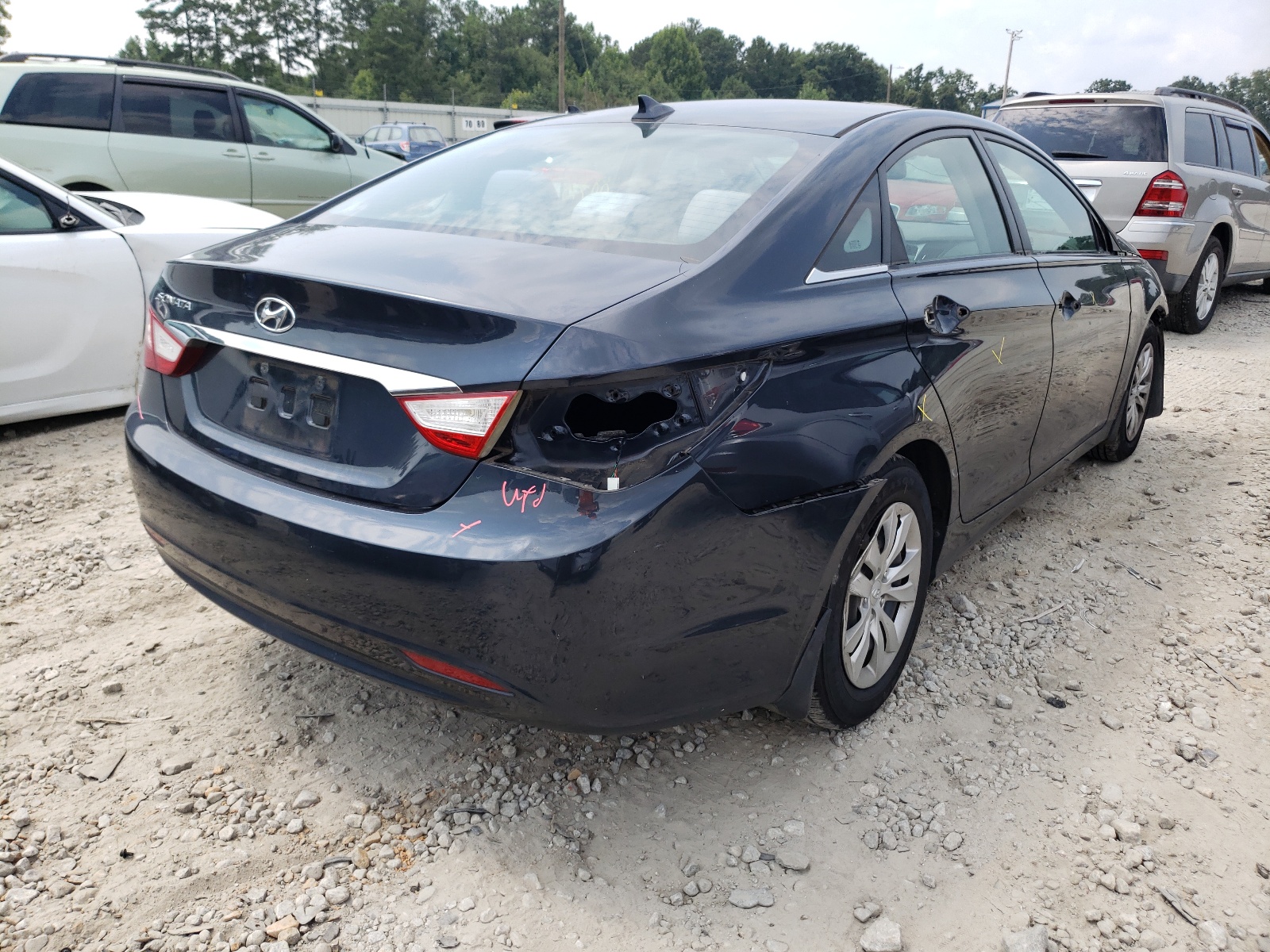 Photo 4 from auction – 2013 HYUNDAI SONATA GLS with VIN 5NPEB4AC7DH600393