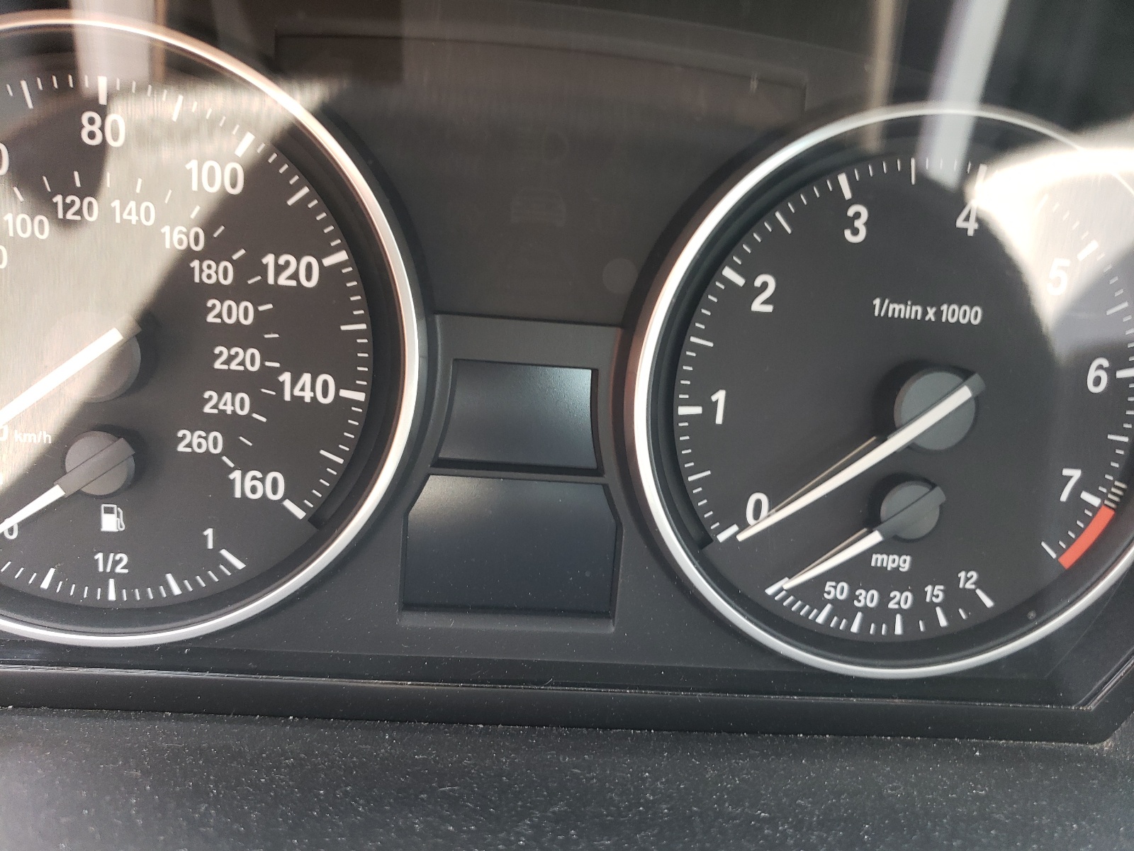 Photo 8 from auction – 2009 BMW 328 I with VIN WBAPH735X9A170748