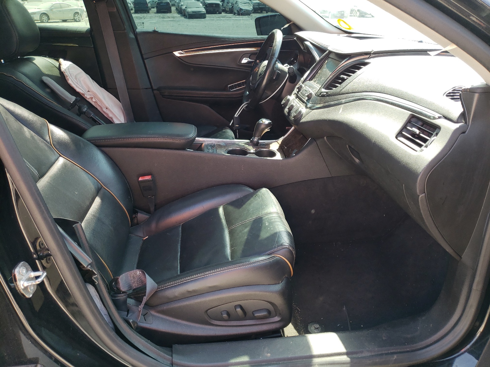 Photo 5 from auction – 2015 CHEVROLET IMPALA LTZ with VIN 2G1165S39F9212006