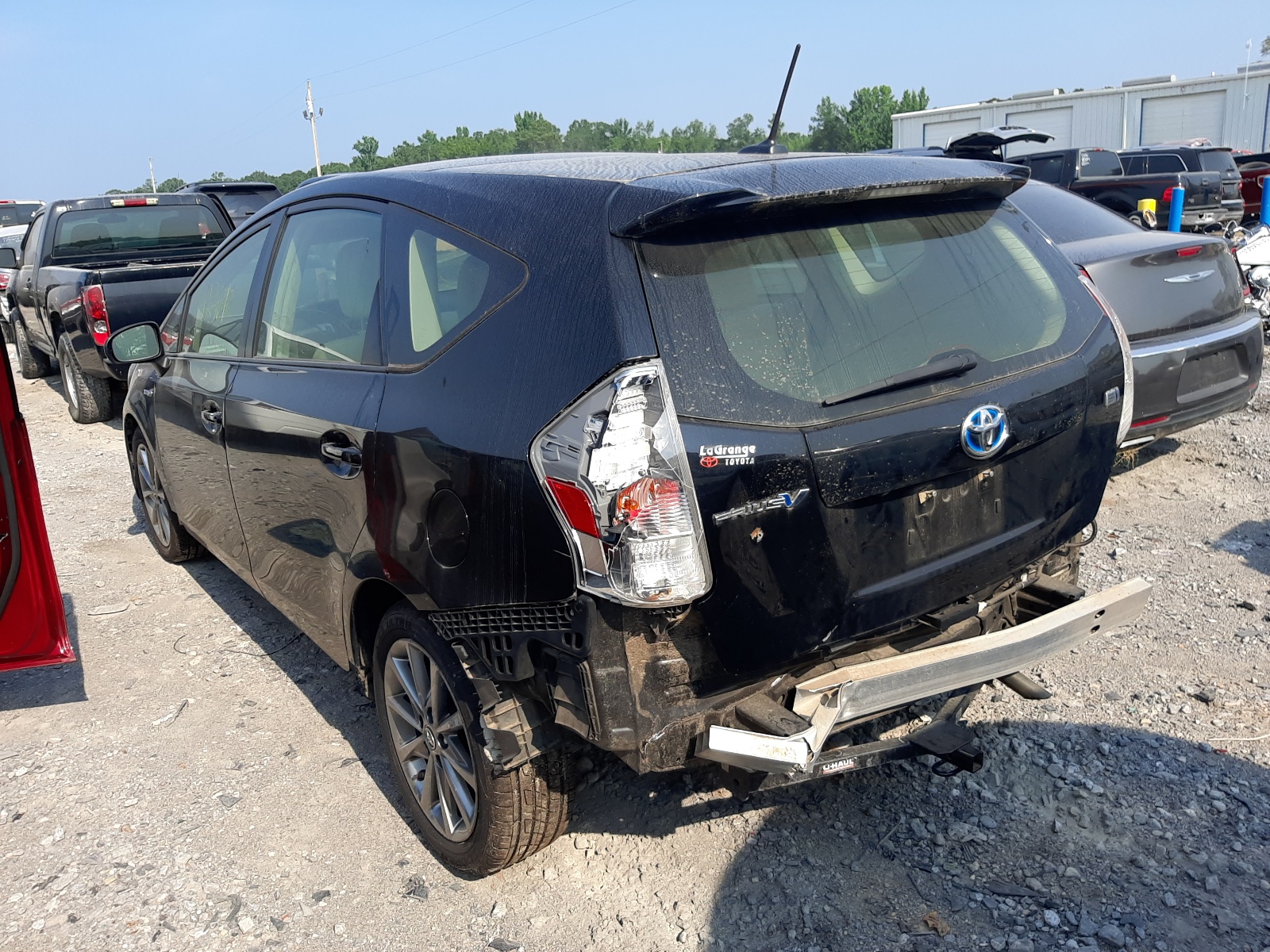 Photo 3 from auction – 2016 TOYOTA PRIUS V with VIN JTDZN3EU4GJ043119