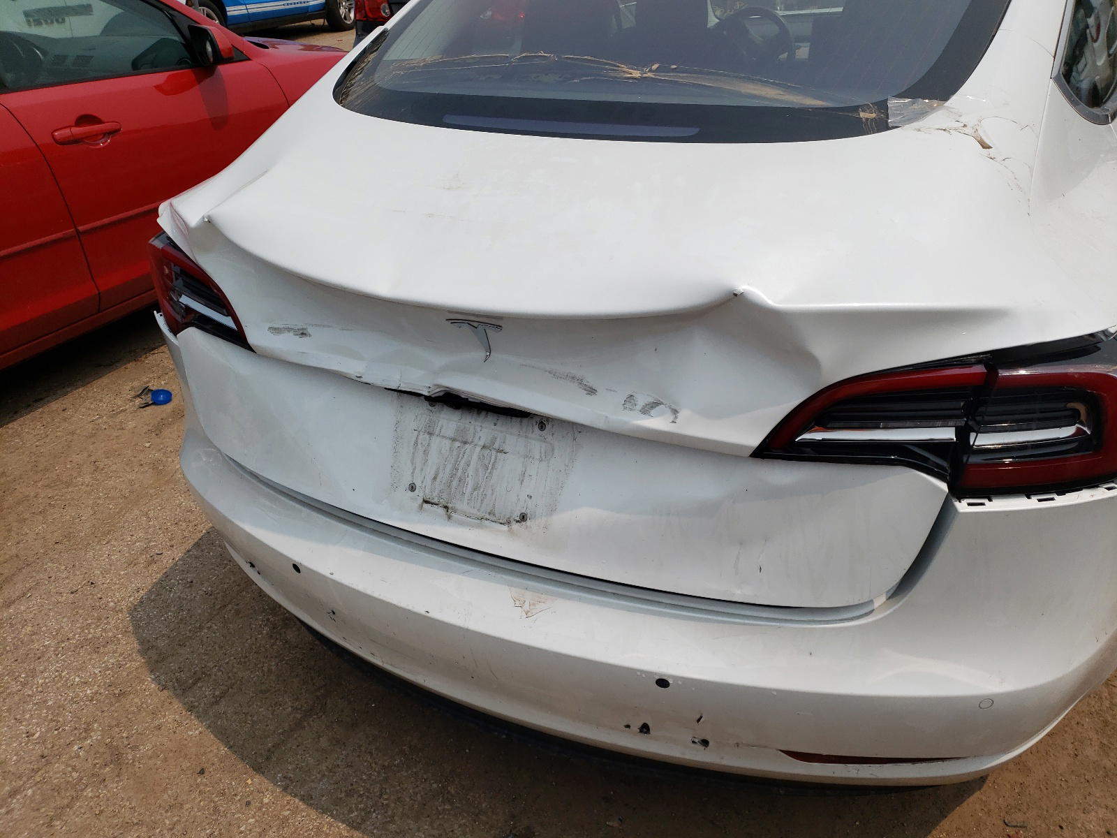 Photo 9 from auction – 2018 TESLA MODEL 3 with VIN 5YJ3E1EA3JF018405