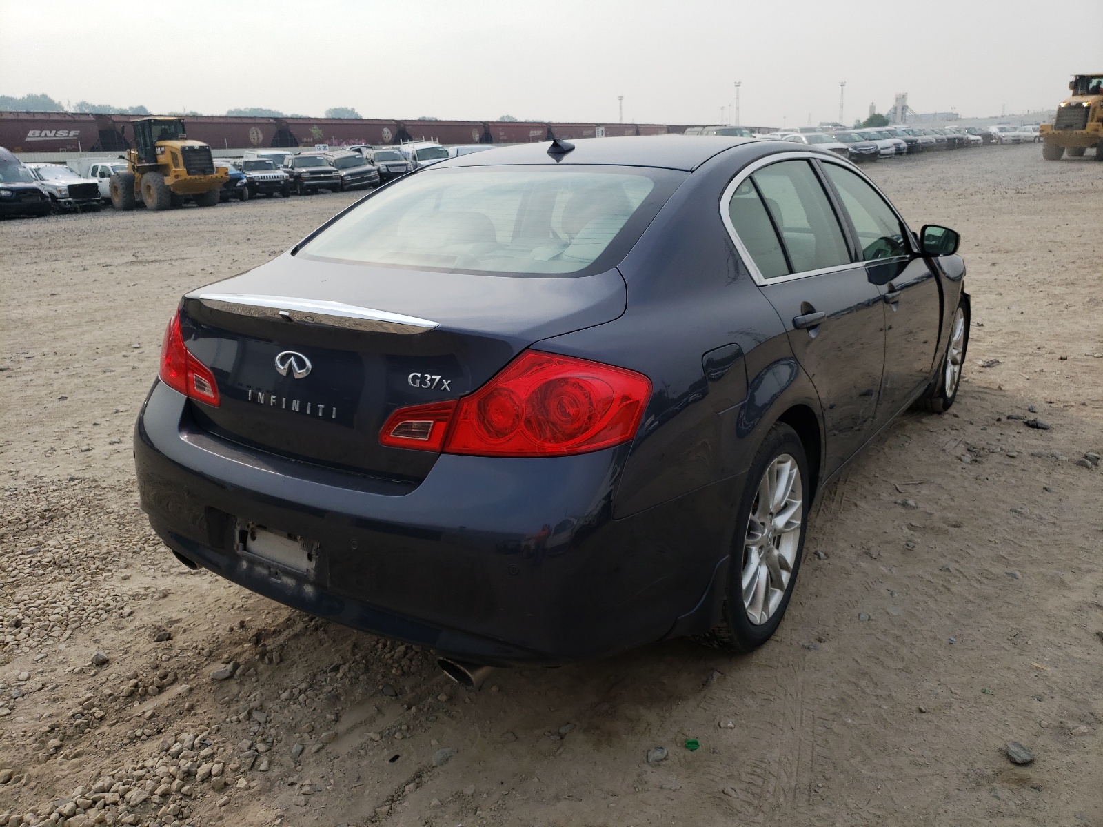 Photo 4 from auction – 2011 INFINITI G37 with VIN JN1CV6AR8BM403589