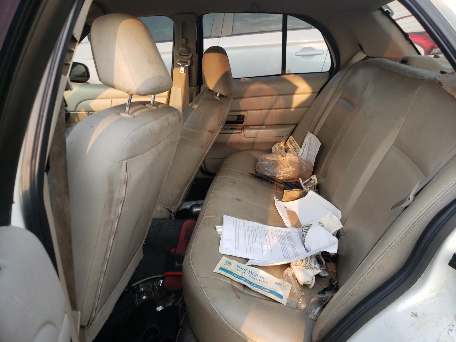 Photo 6 from auction – 2007 FORD CROWN VICT with VIN 2FAFP71W07X151861